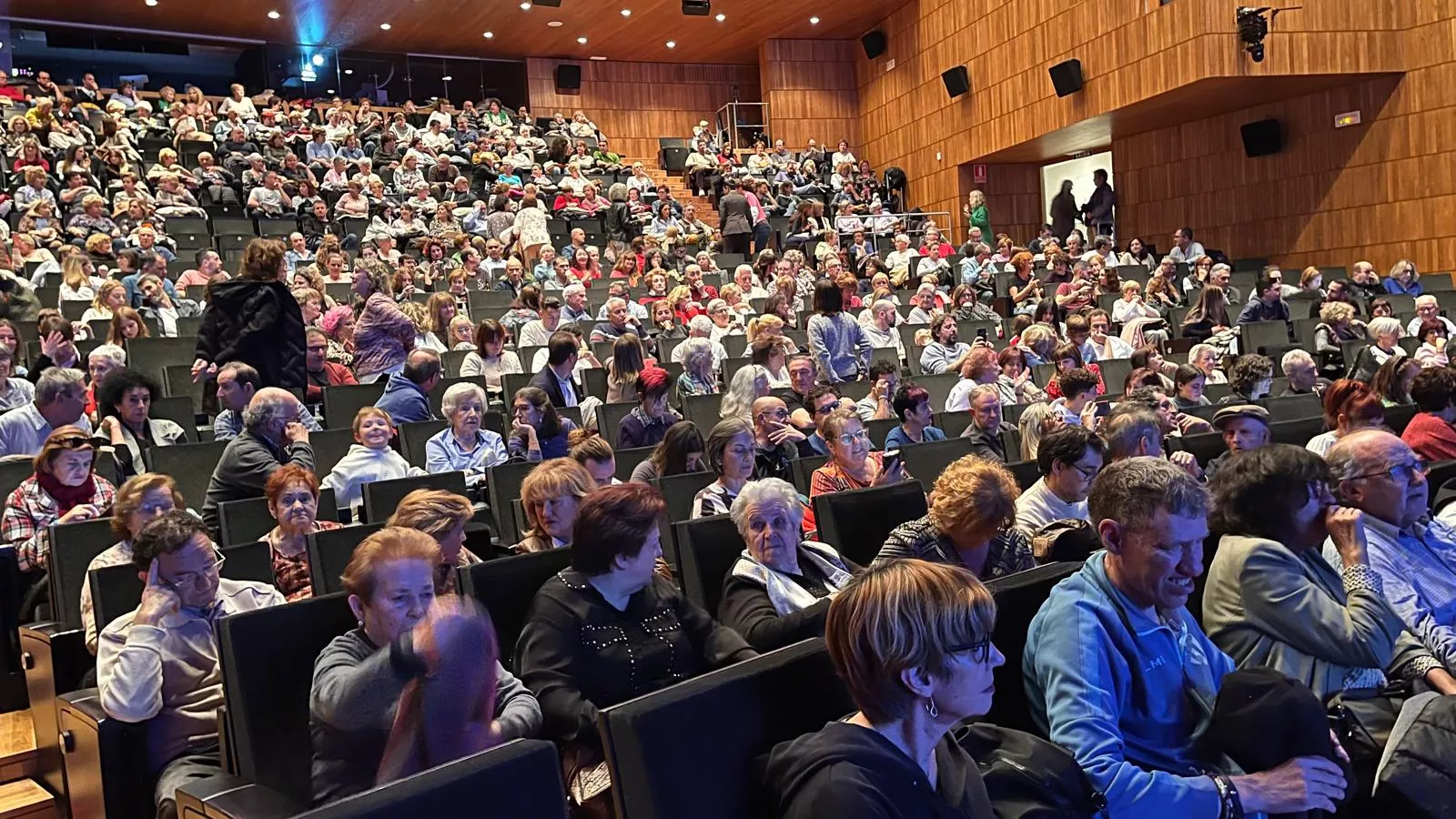 Kandelikas en el el IV Memorial Carlos Luna. Foto Mercedes Manterola