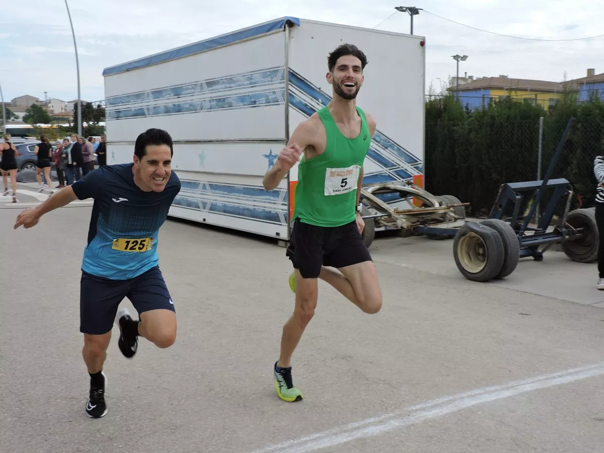 Eliseo Martín disputa una prima con Daniel Jimeno