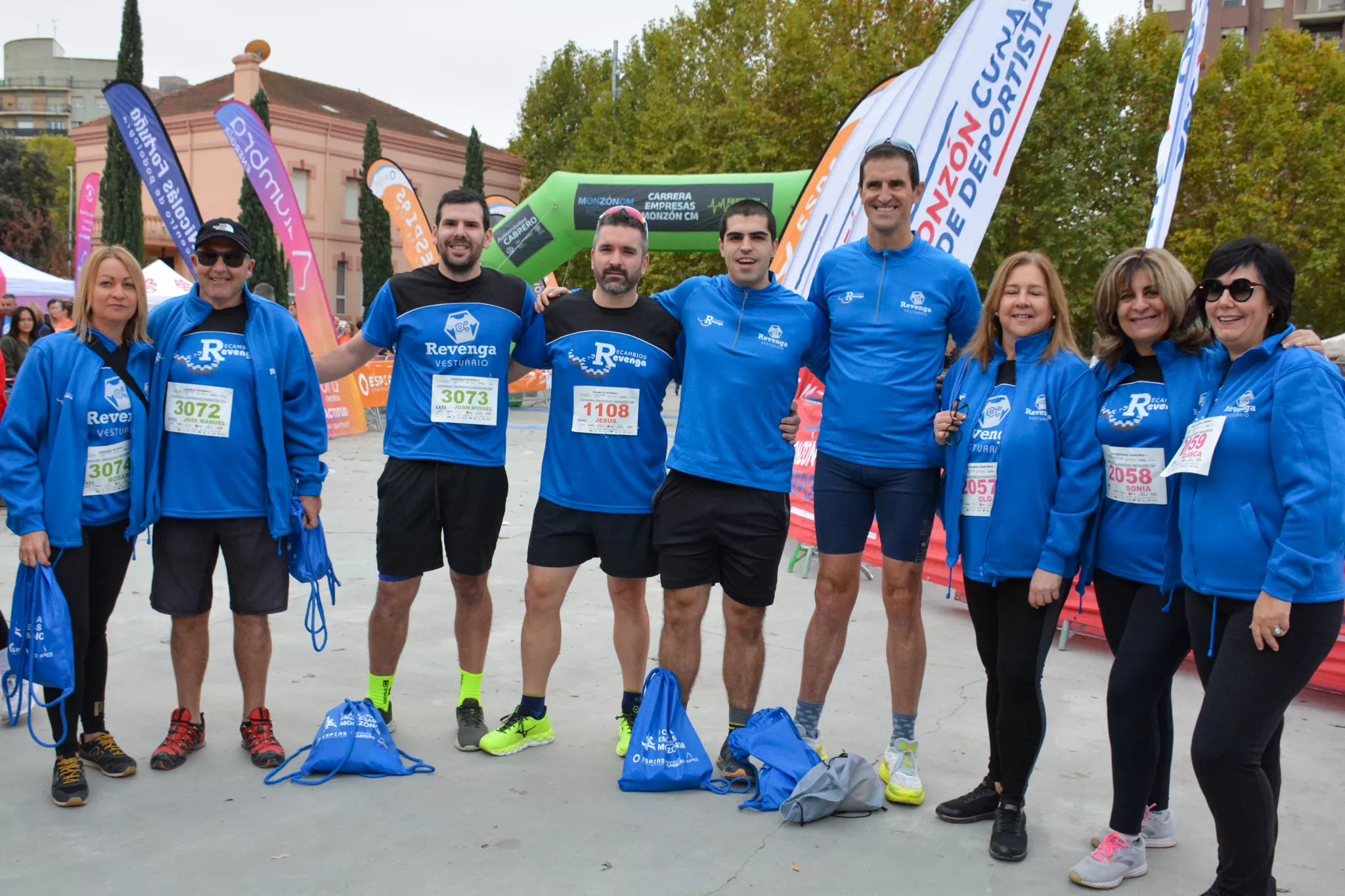 Carrera de Empresas de Monzón. Foto Manolo Susín 