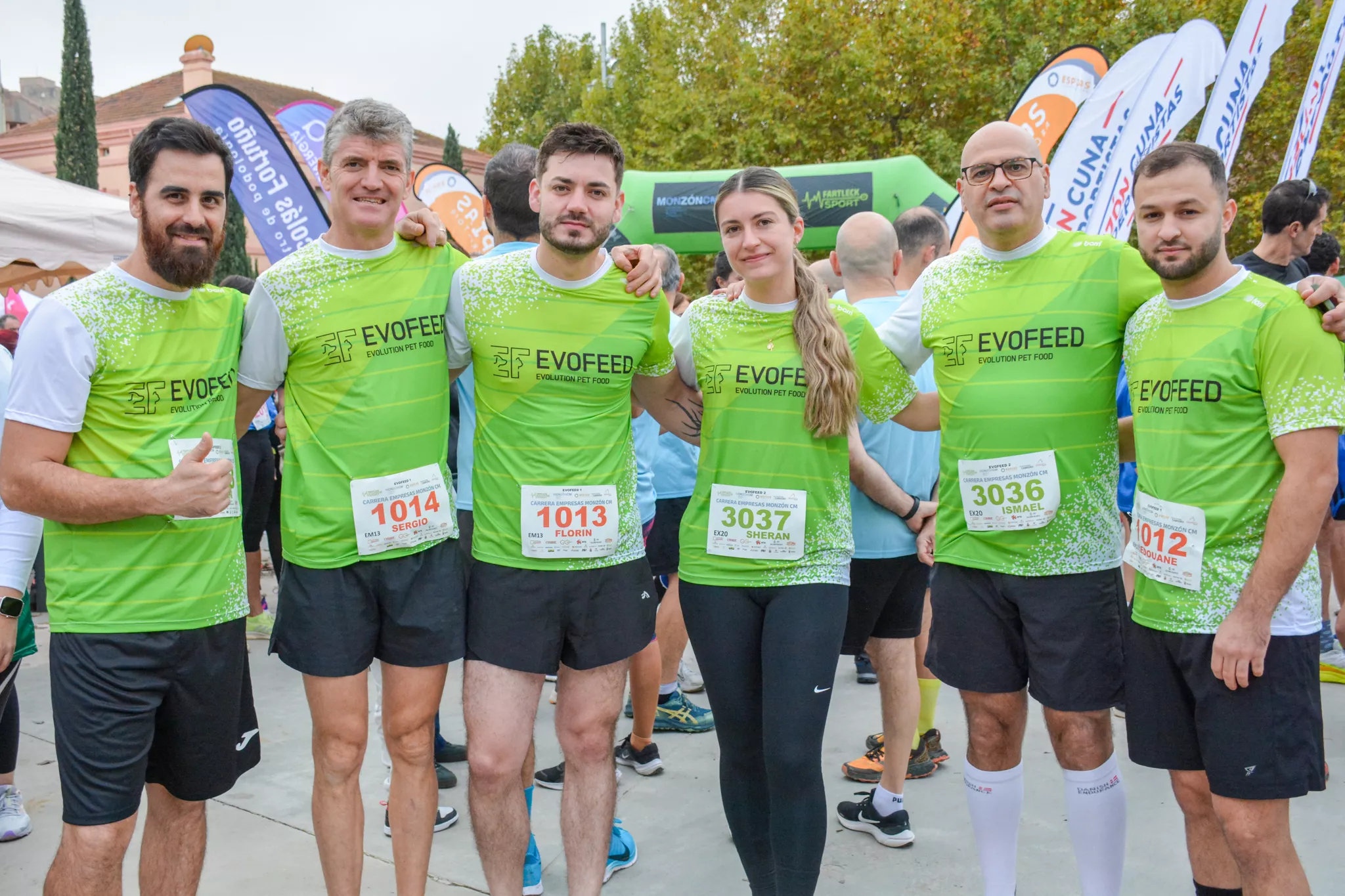 Carrera de Empresas de Monzón. Foto Manolo Susín 