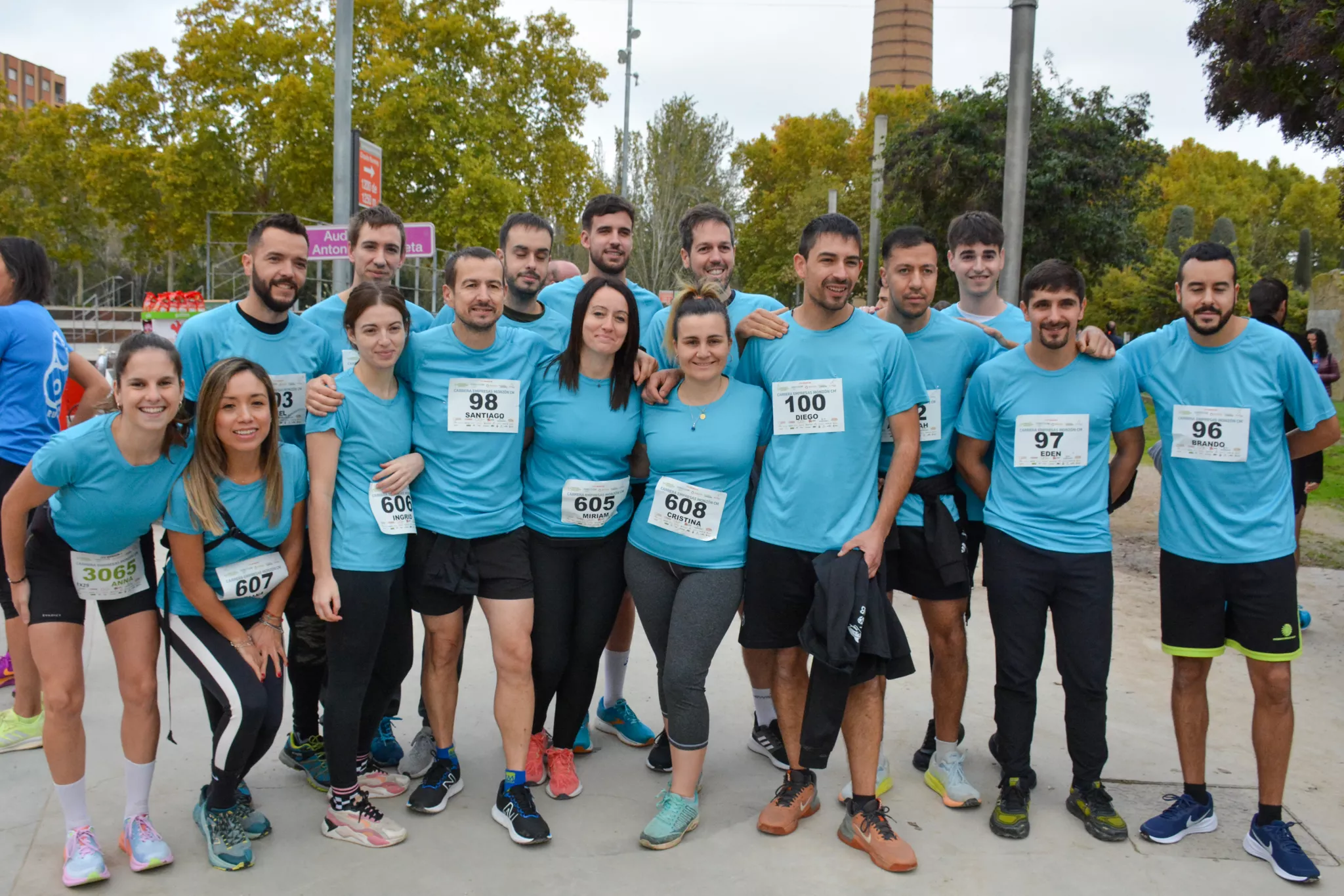 Carrera de Empresas de Monzón. Foto Manolo Susín 