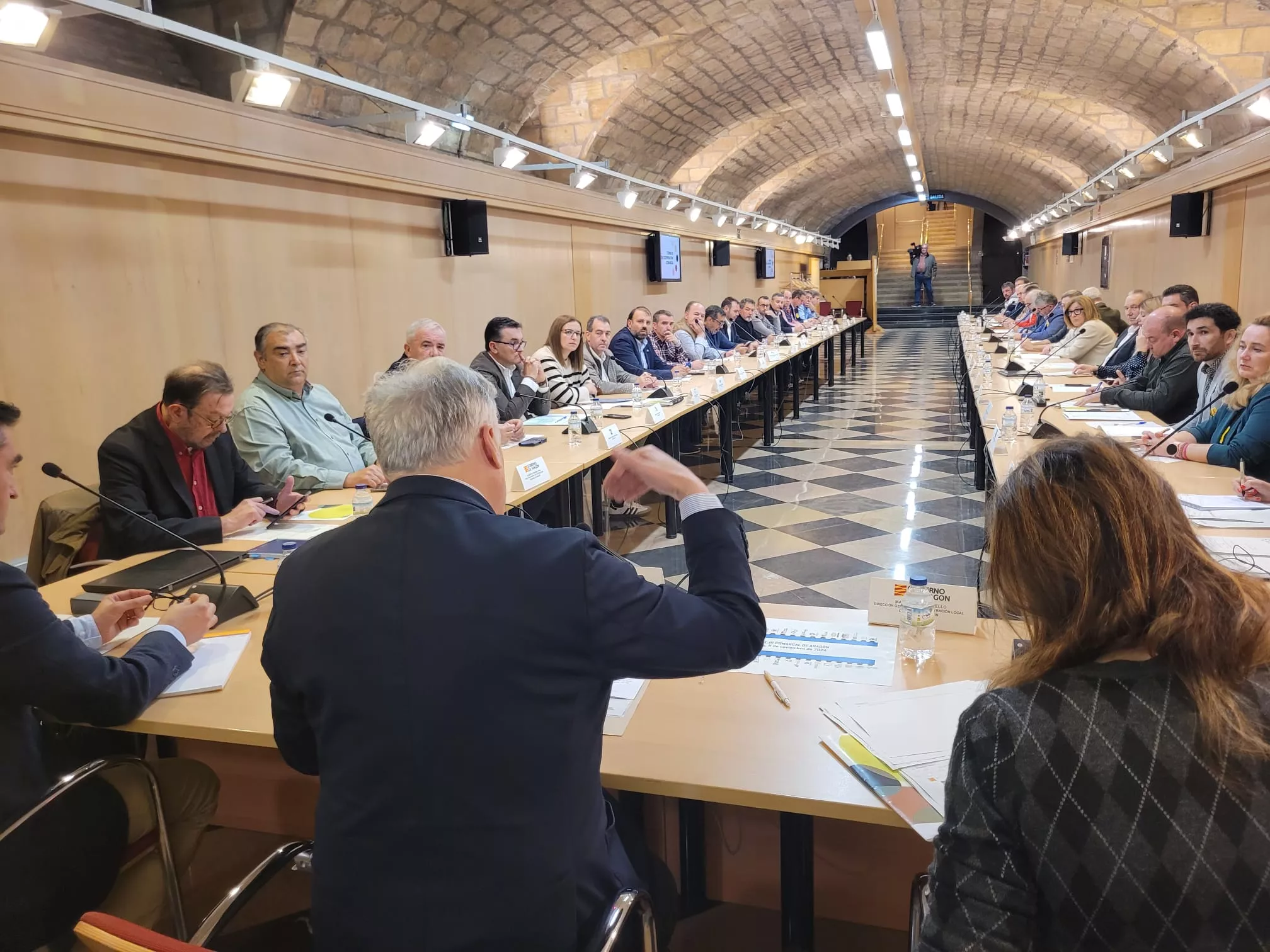 Reunión con los presidentes comarcales en la que se ha anunciado que se aumentará la formación para enfrentarse a catástrofes naturales.