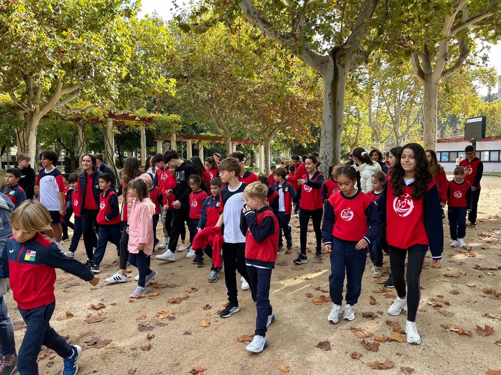 Marcha solidaria por Valencia del Colegio de Santa Ana.