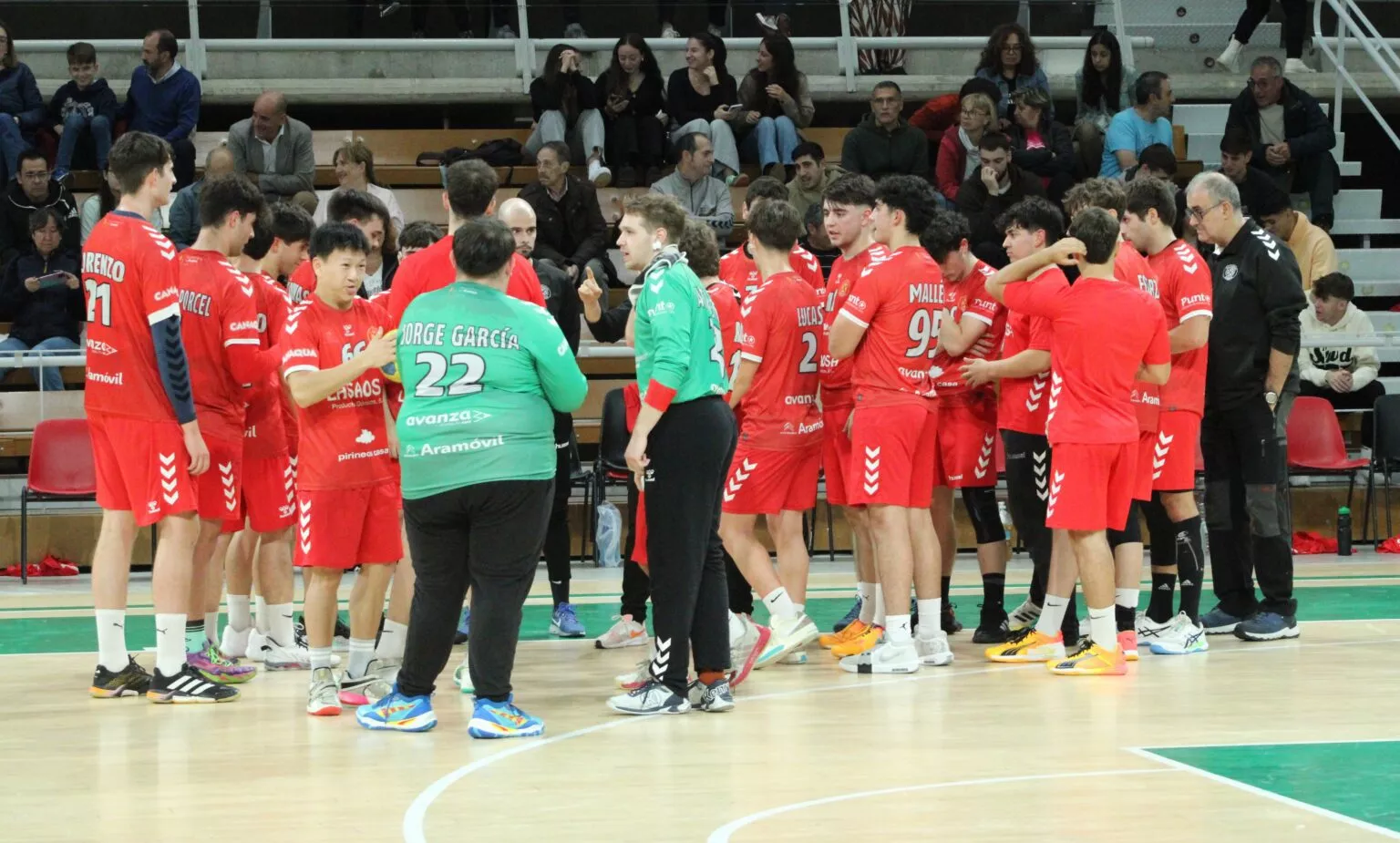 Oscatech Huesca se lleva un partido igualadísimo ante Casablanca (33-35)