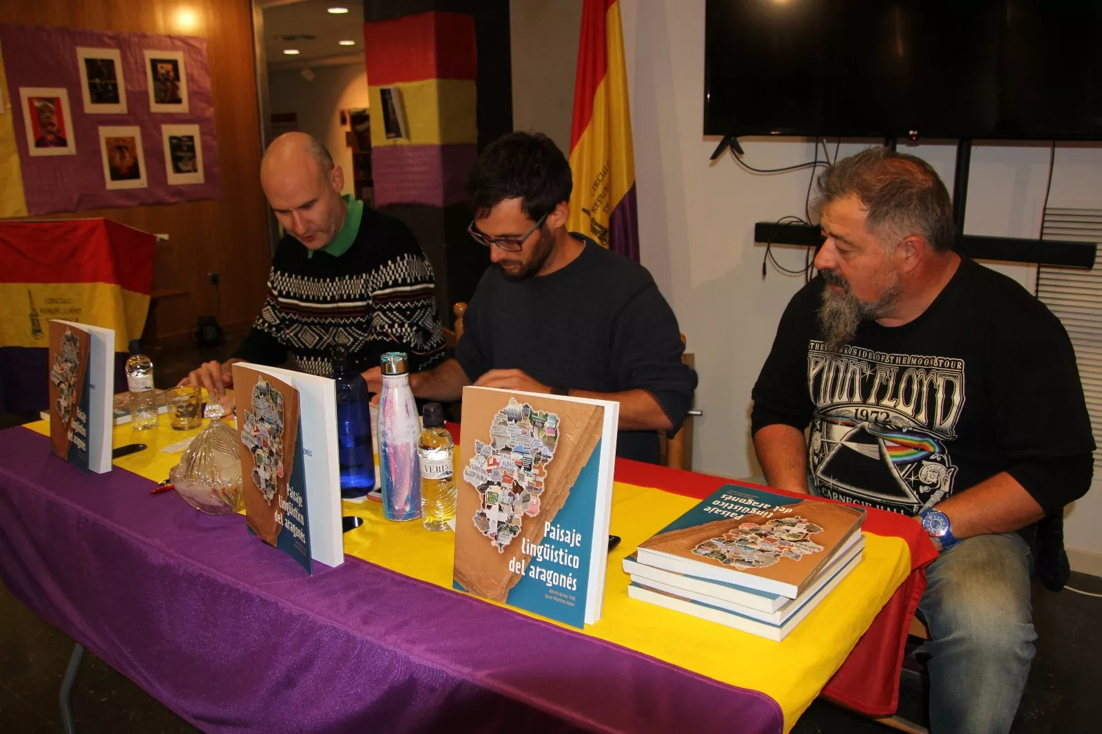 Presentación del libro Paisaje lingüístico del aragonés. Foto Carlos Neofato