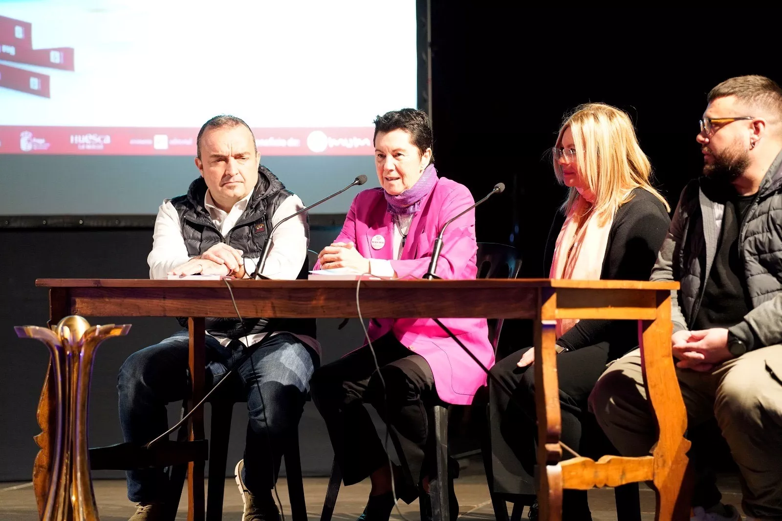 La histórica Champions del Esneca Fraga, representada en un libro solidario