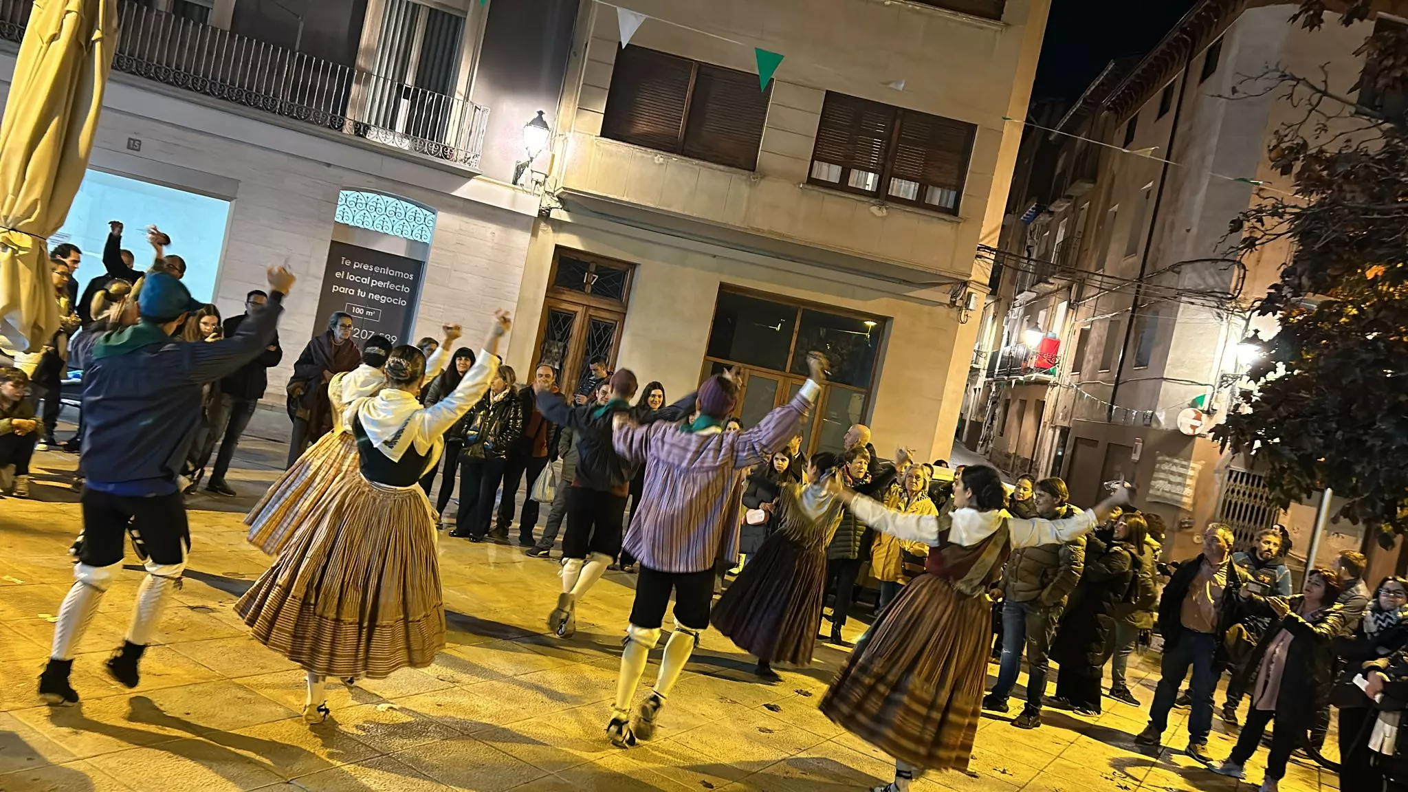 Ronda de Elenco Aragonés en las fiestas de San Martín en Huesca.