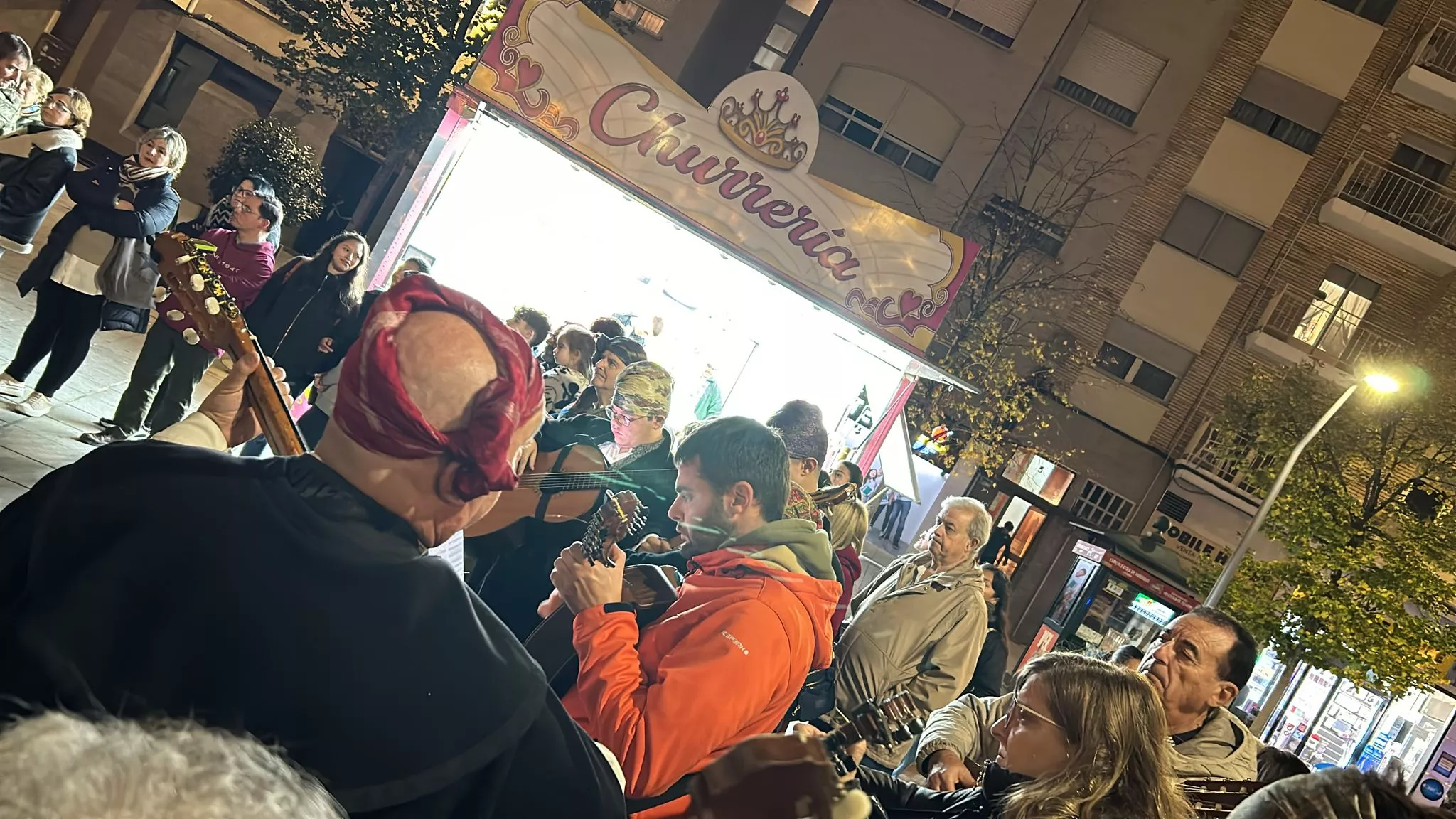 Ronda de Elenco Aragonés en las fiestas de San Martín en Huesca.