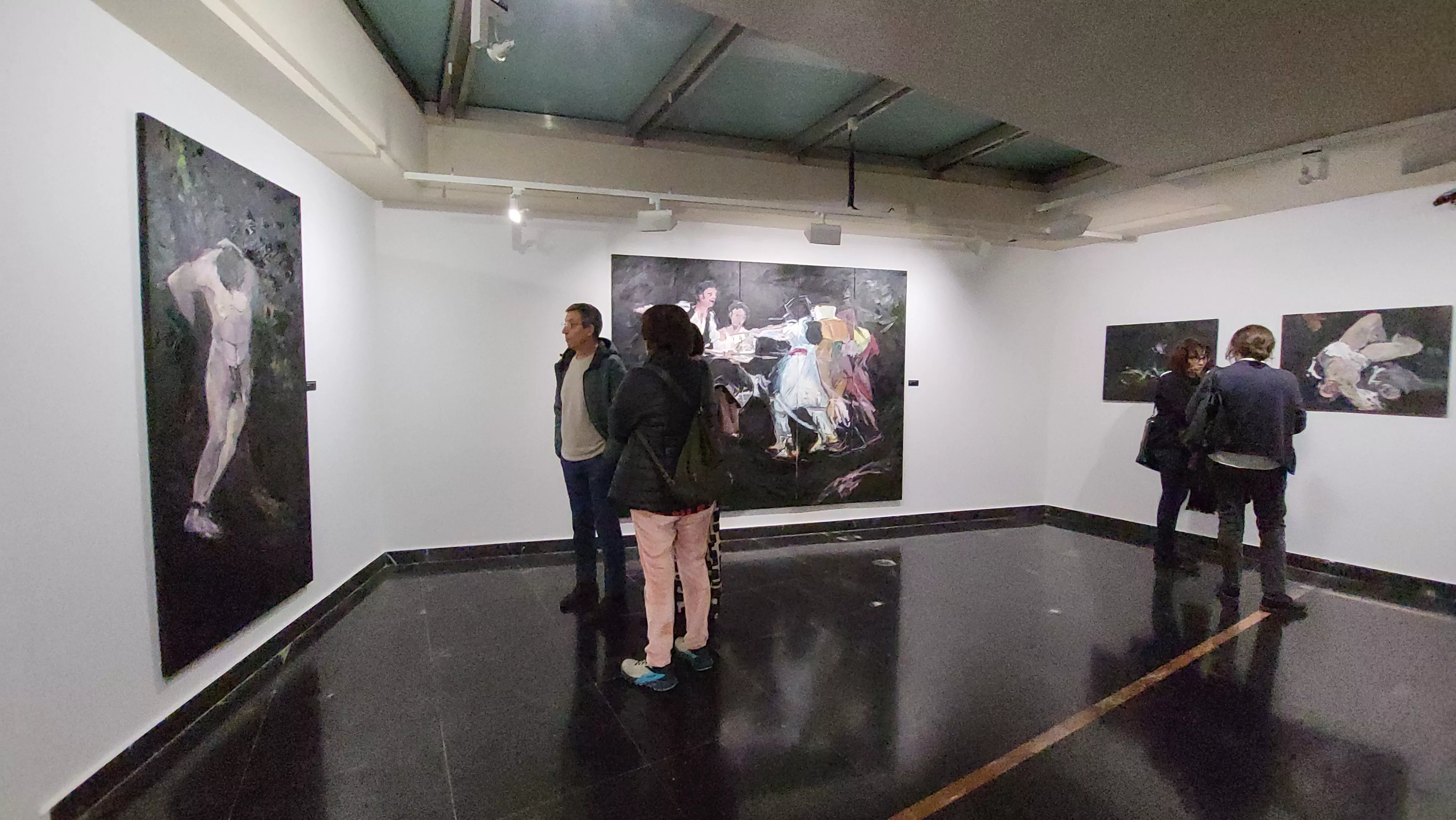 Inauguración de la exposición 'Desastres' de Fernando Alvida en el Centro Ibercaja Huesca. Foto Mercedes Manterola