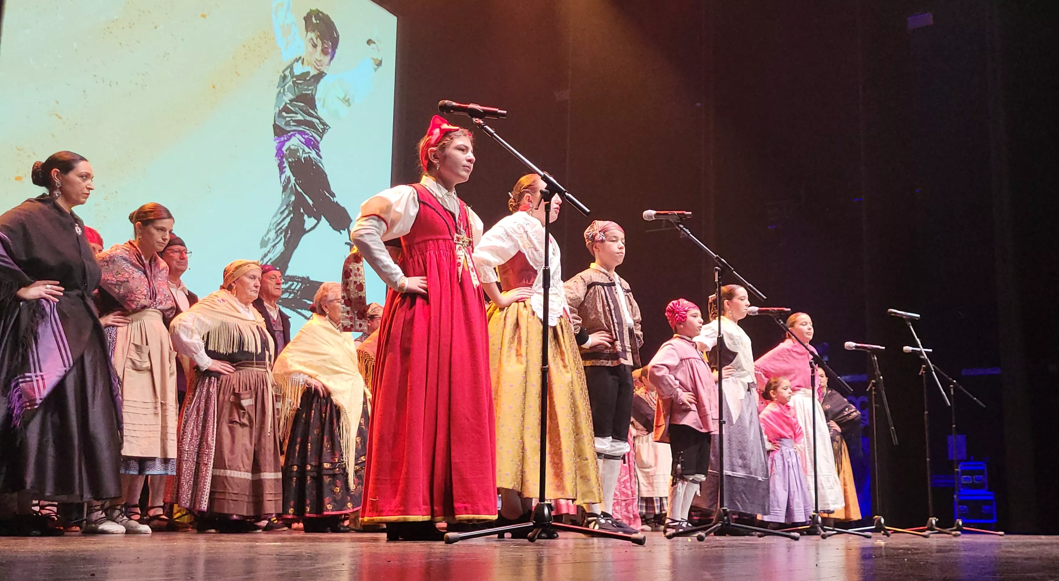 Gala "30 años por la senda de la jota" de la Elenco Aragonés. Foto Mercedes Manterola