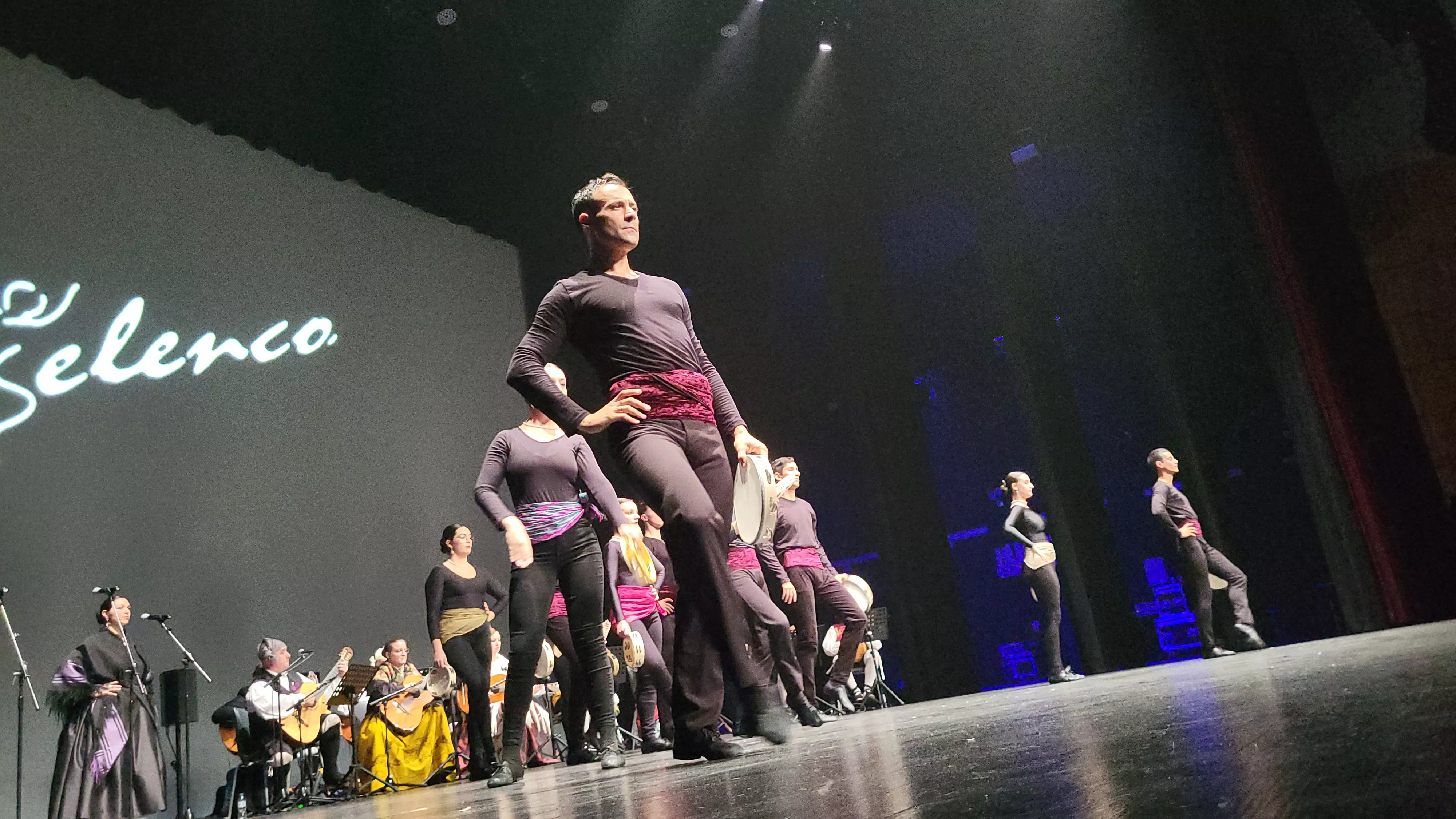 Gala "30 años por la senda de la jota" de la Elenco Aragonés. Foto Mercedes Manterola