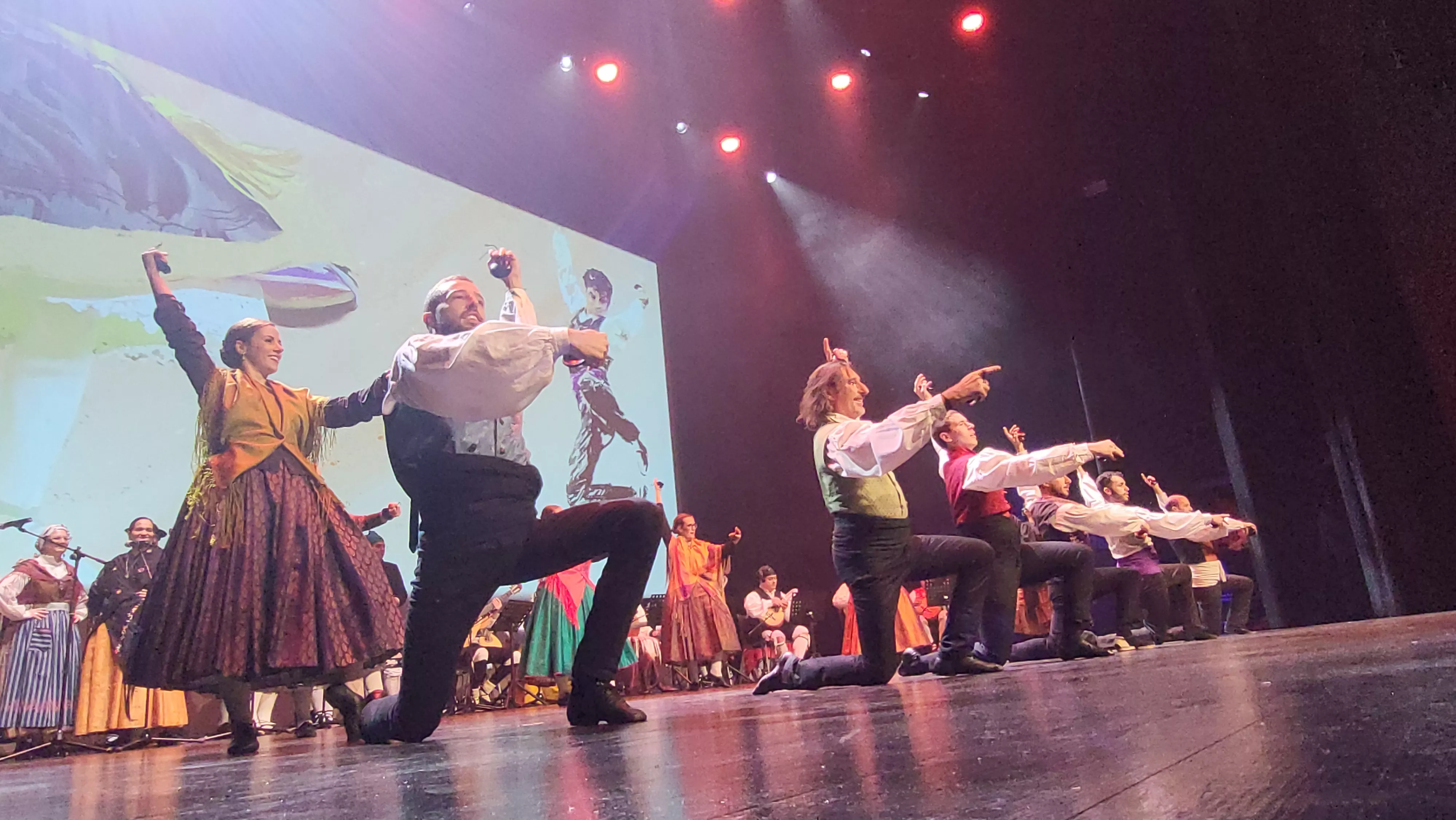 Gala "30 años por la senda de la jota" de la Elenco Aragonés. Foto Mercedes Manterola