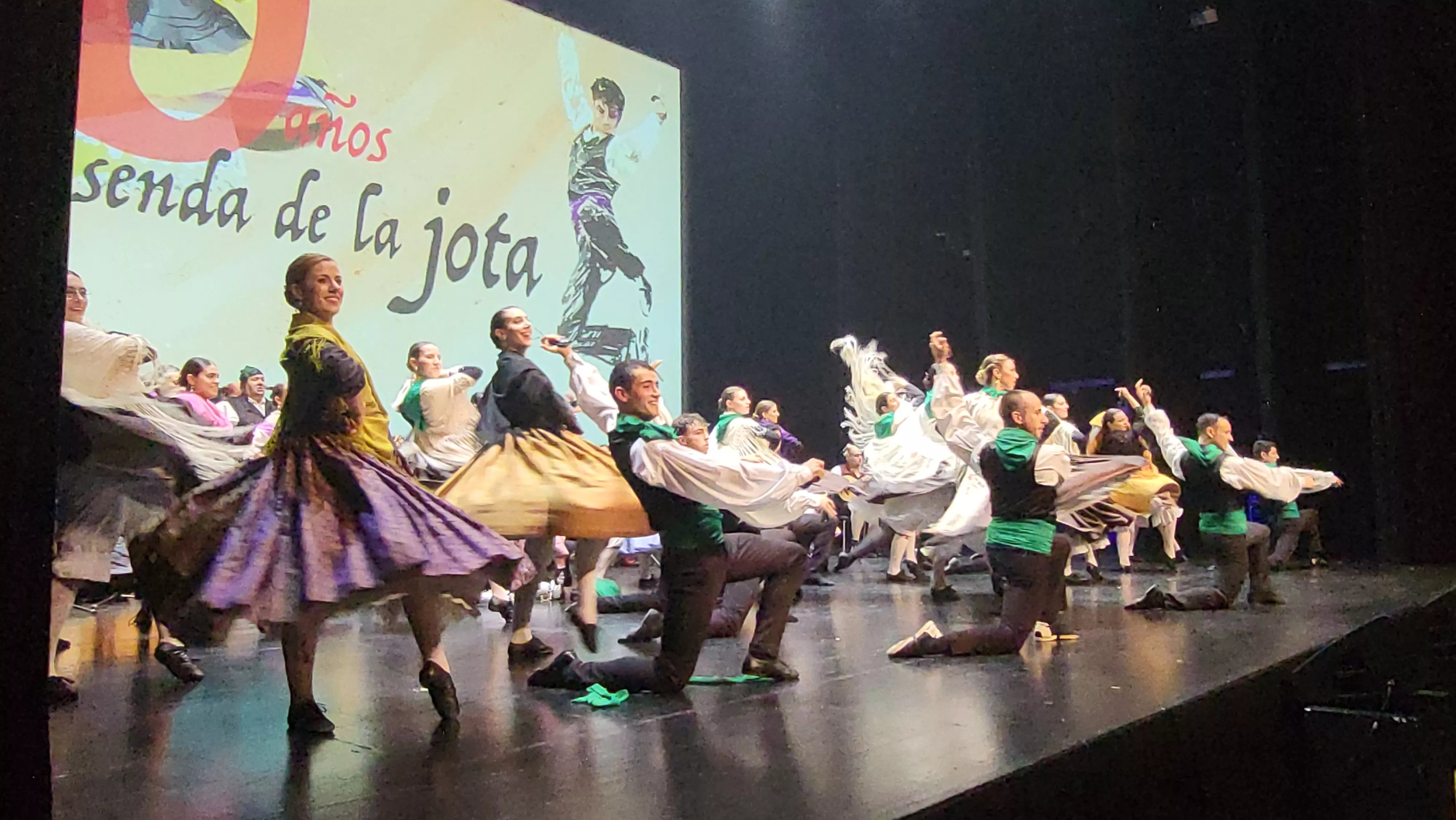Gala "30 años por la senda de la jota" de la Elenco Aragonés. Foto Mercedes Manterola