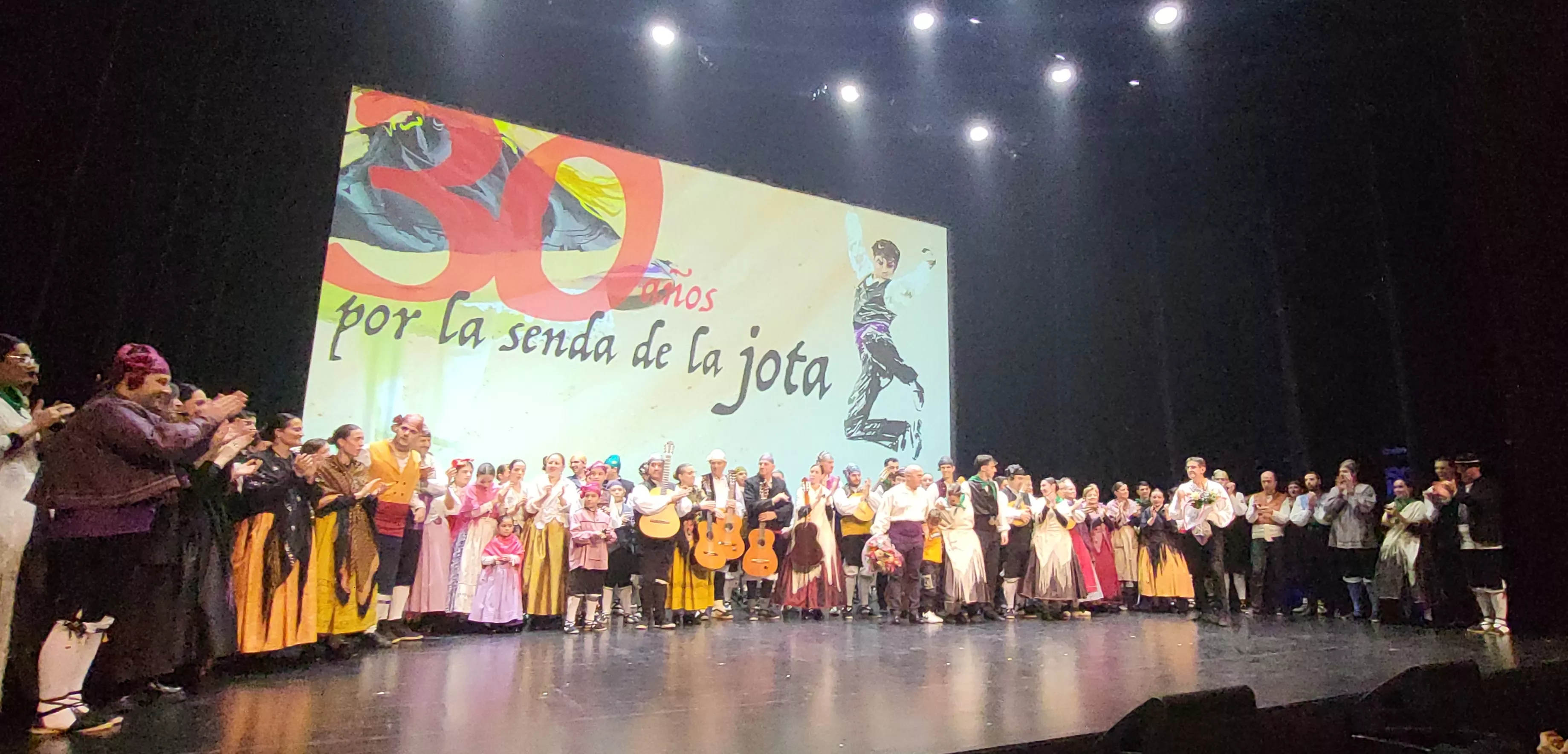 Gala "30 años por la senda de la jota" de la Elenco Aragonés. Foto Mercedes Manterola