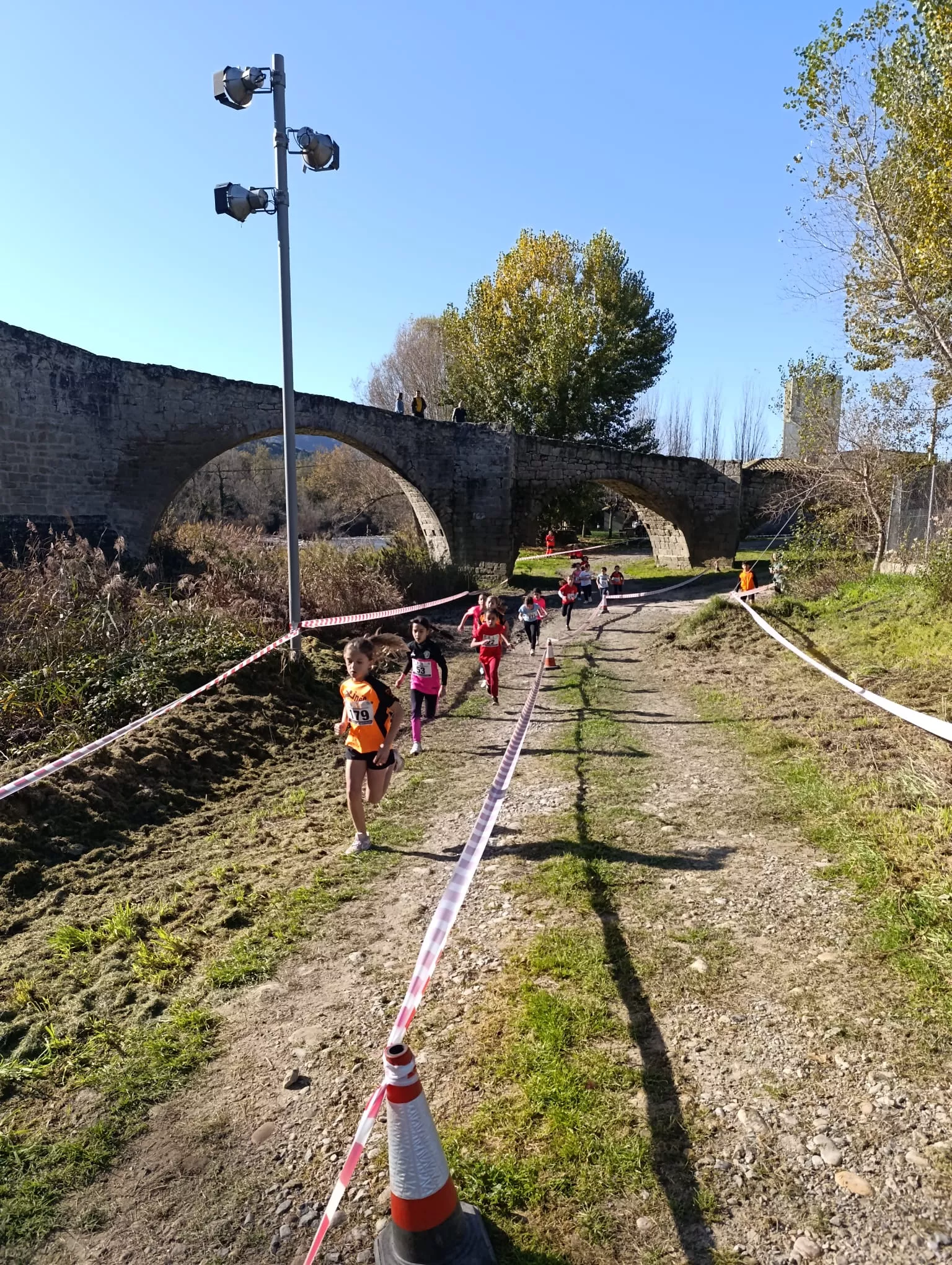 Cross de la longaniza en Capella 