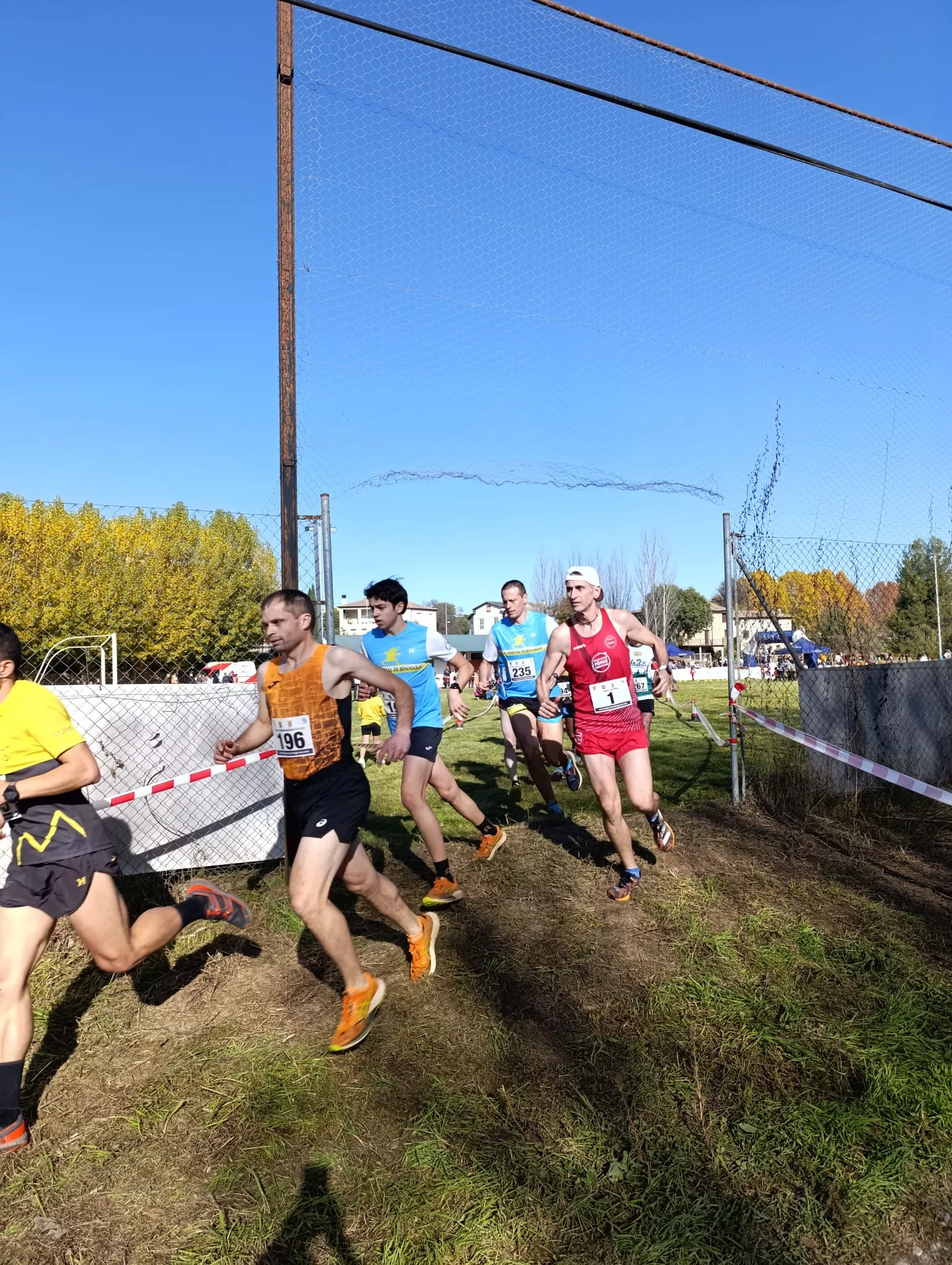 Cross de la longaniza en Capella 