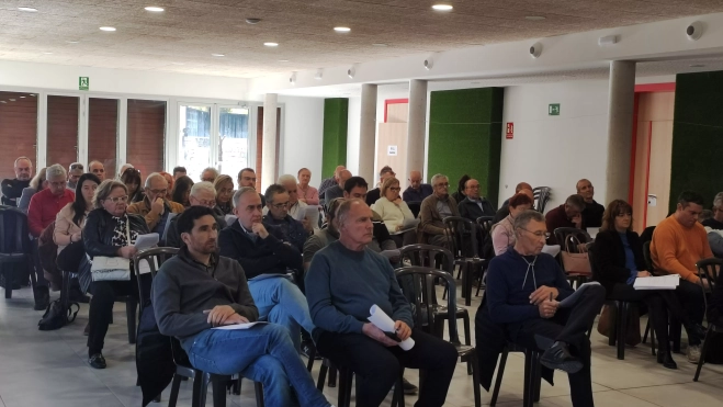 Asistentes de la Asamblea de Adelpa Asistentes de la Asamblea de Adelpa