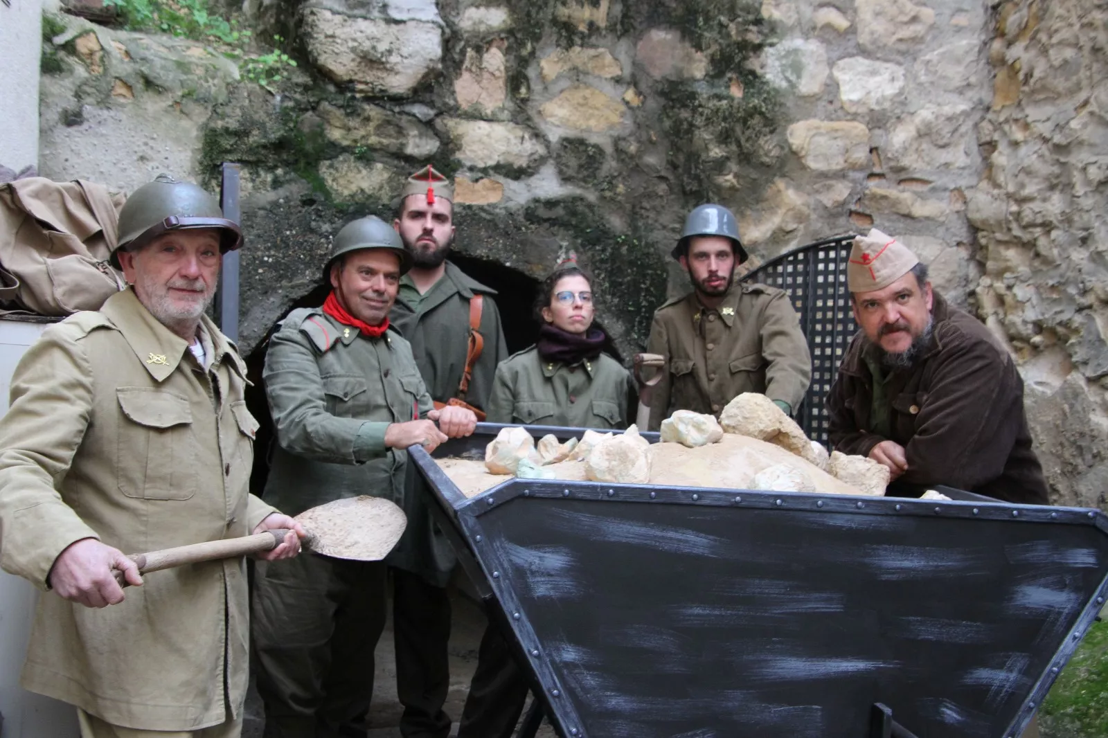 Recreación de la batalla del Ebro en Flix, con la colaboración de la asociación oscense Primera Línea. Foto: Carlos Neofato