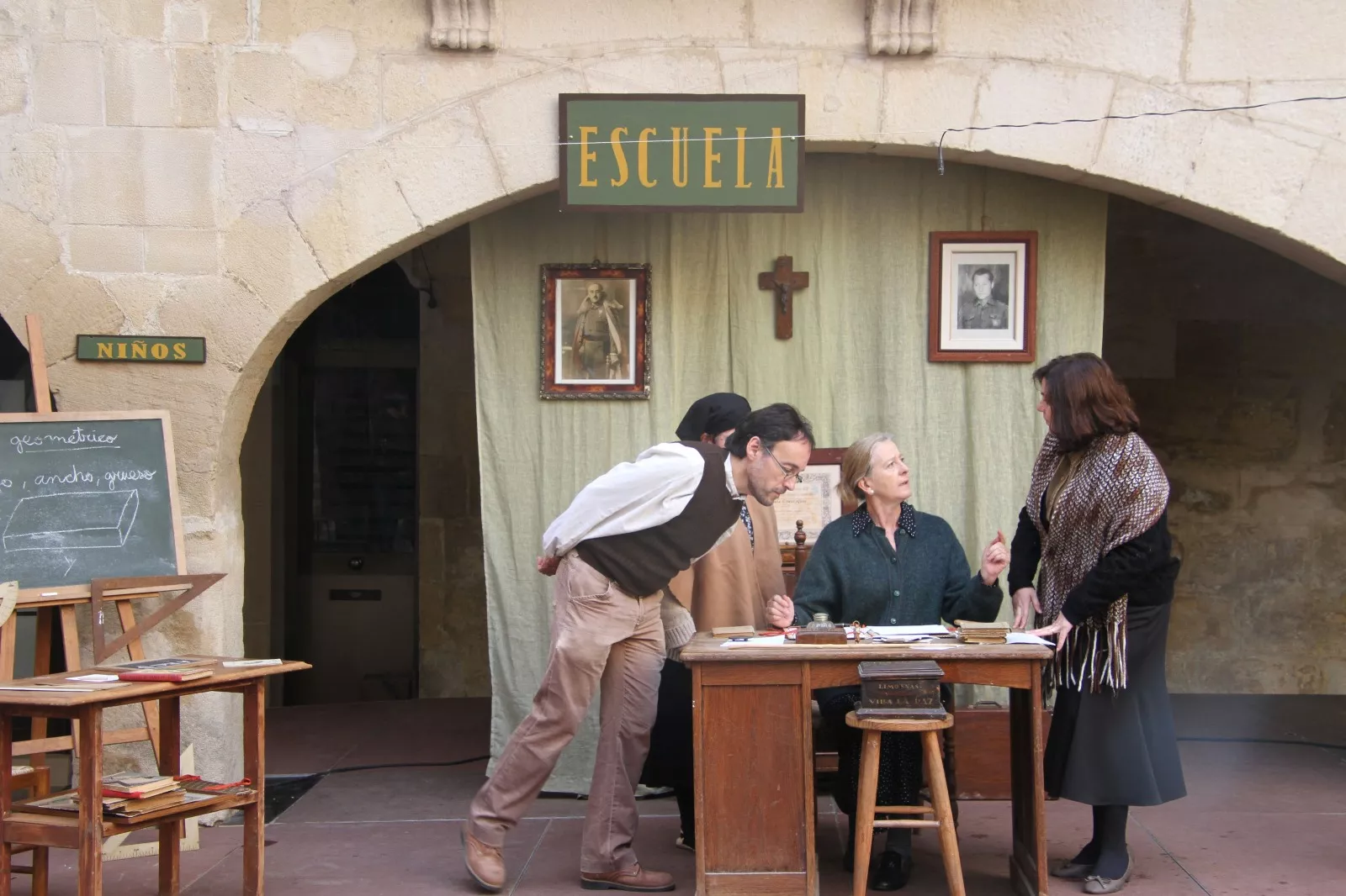 Recreación de la batalla del Ebro en Flix, con la colaboración de la asociación oscense Primera Línea. Foto: Carlos Neofato