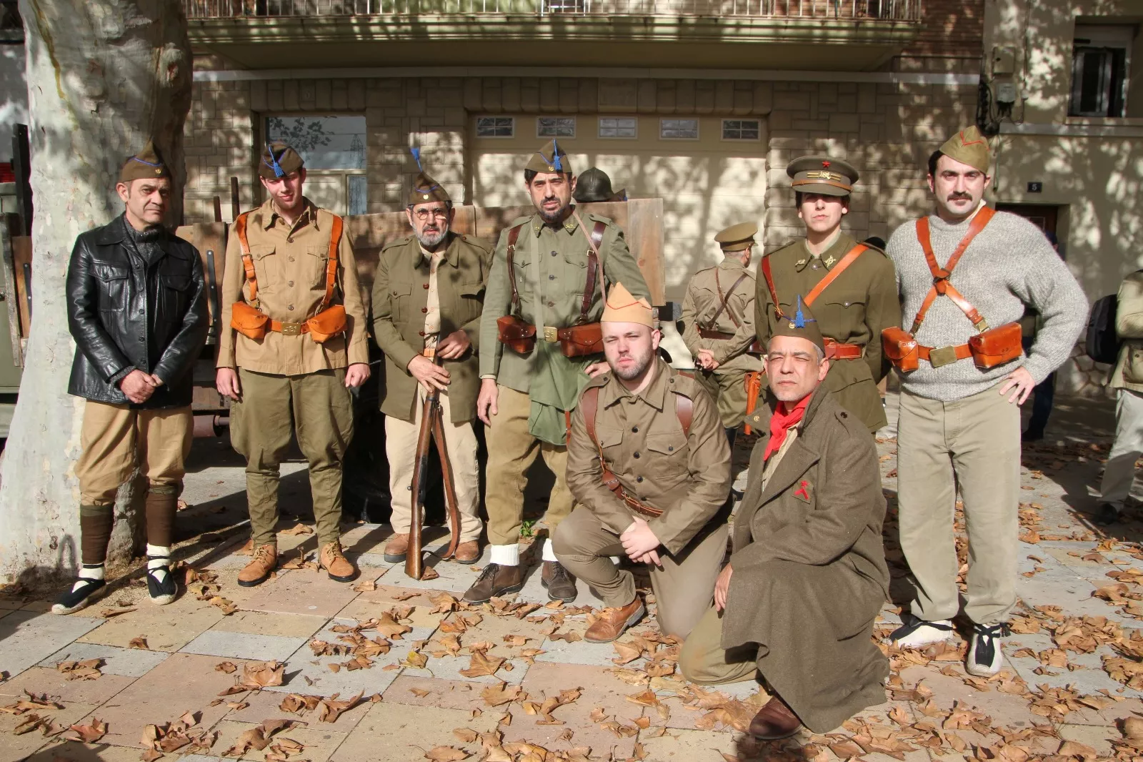 Recreación de la batalla del Ebro en Flix, con la colaboración de la asociación oscense Primera Línea. Foto: Carlos Neofato