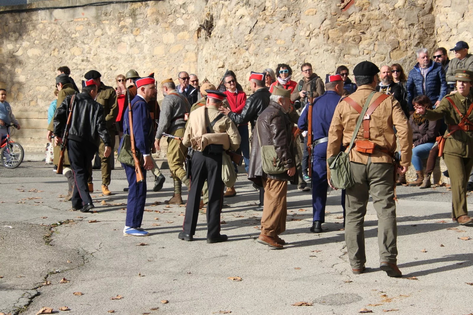 Recreación de la batalla del Ebro en Flix, con la colaboración de la asociación oscense Primera Línea. Foto: Carlos Neofato
