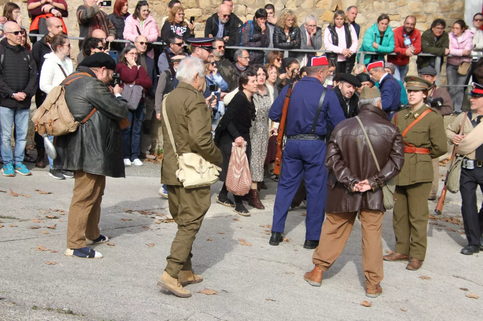 Recreación de la batalla del Ebro en Flix, con la colaboración de la asociación oscense Primera Línea. Foto: Carlos Neofato