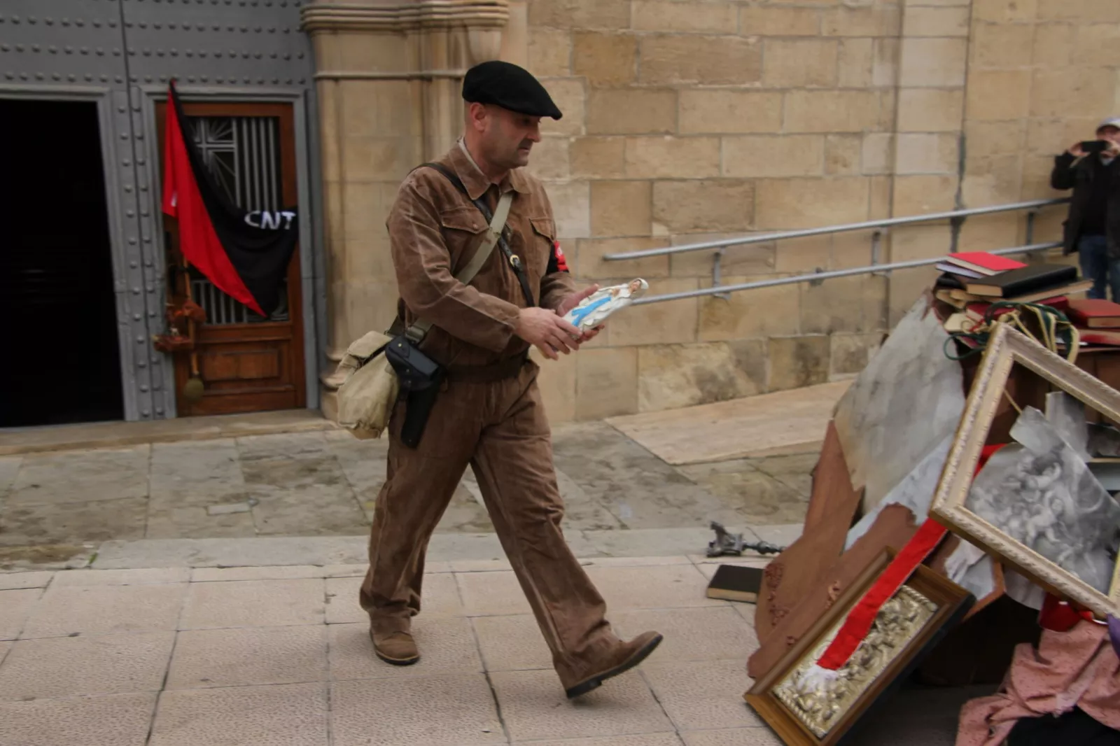 Recreación de la batalla del Ebro en Flix, con la colaboración de la asociación oscense Primera Línea. Foto: Carlos Neofato