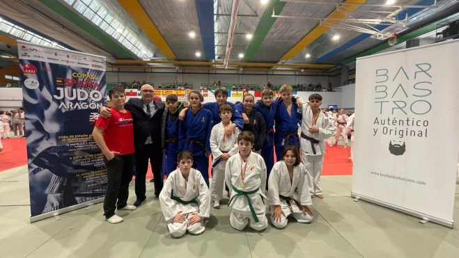 Grupo infantiles del CJ Binéfar Grupo infantiles del CJ Binéfar