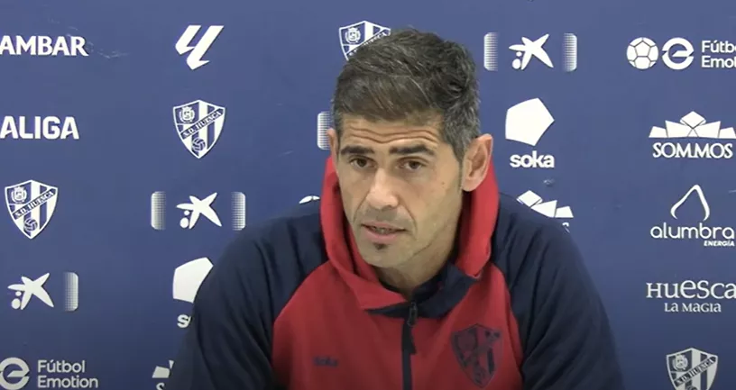 Antonio Hidalgo, entrenador del Huesca