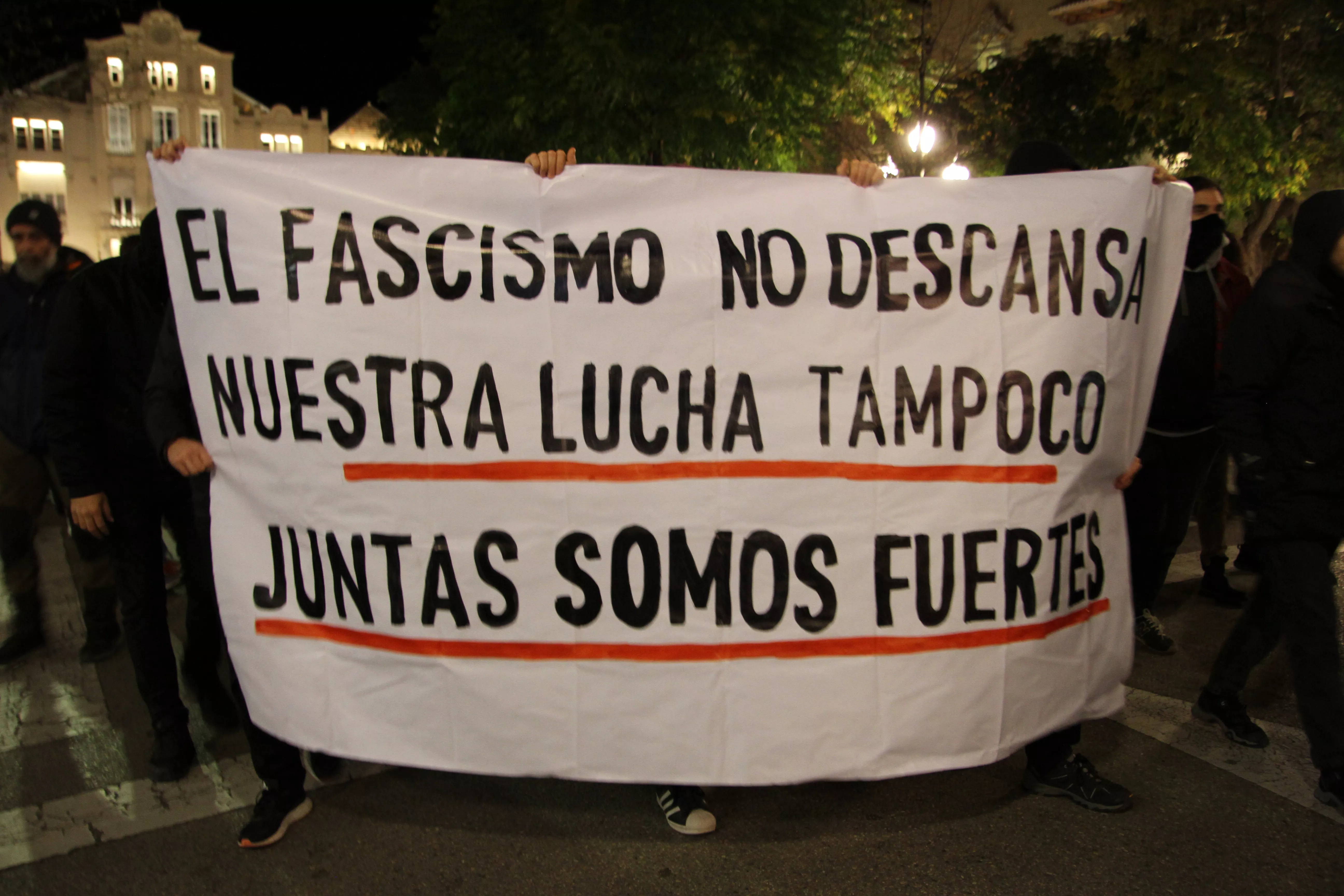 Manifestación antifascista en Huesca en el 20N. Foto Carlos Neofato 