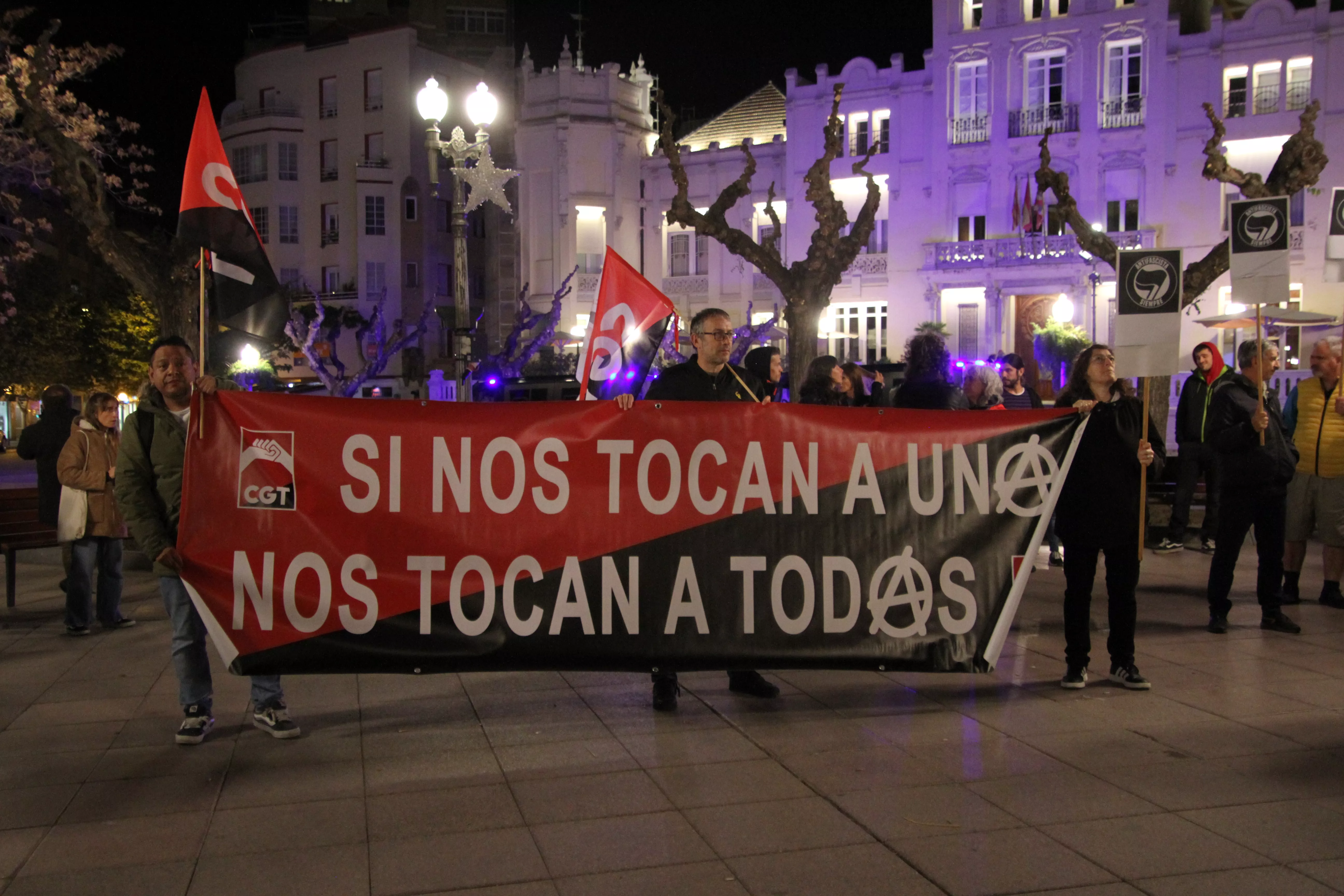 Manifestación antifascista en Huesca en el 20N. Foto Carlos Neofato 