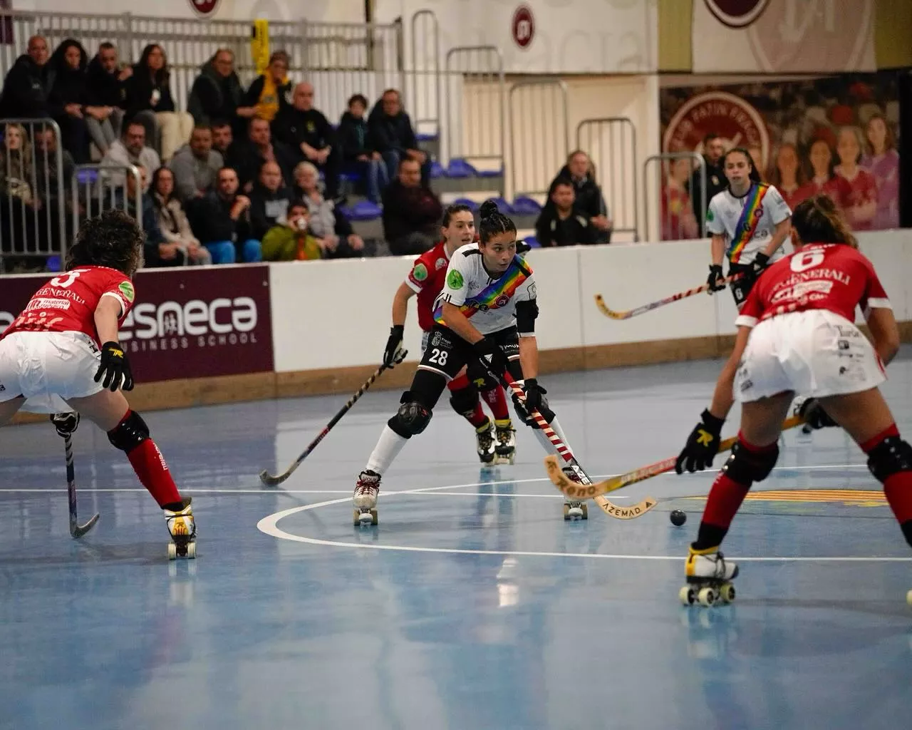 Un momento del partido en el Sotet de Fraga. Foto: @fhf_sotet 