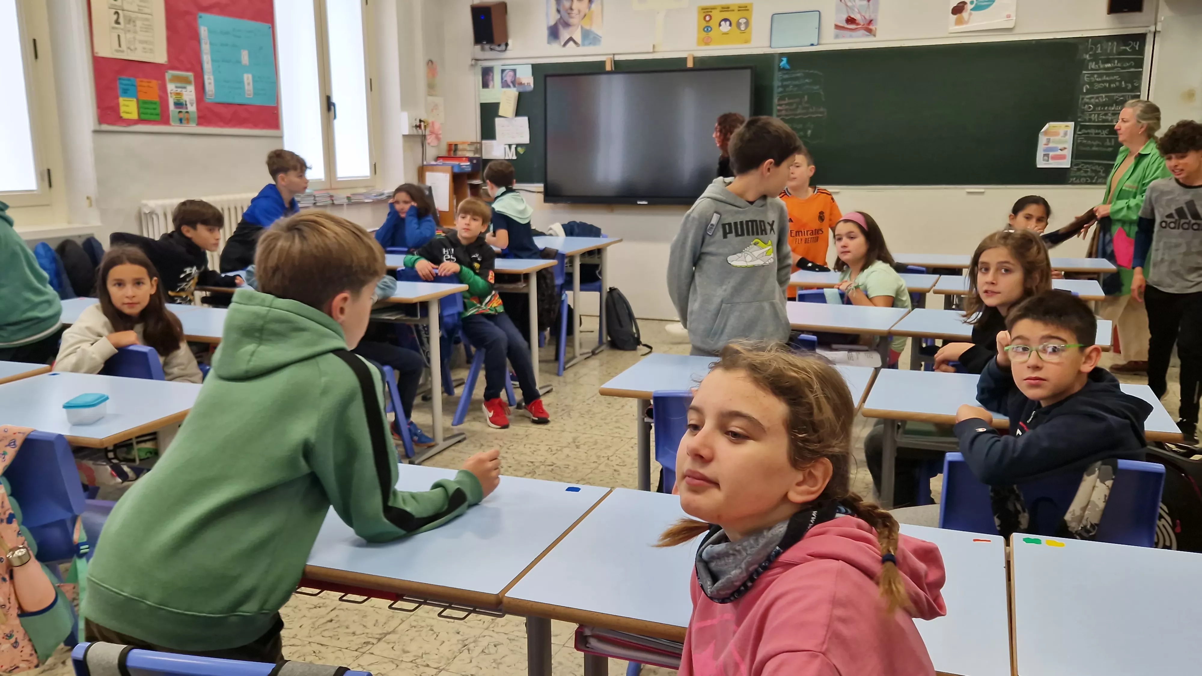 Presentación del juego de cartas Dedos en el Colegio Salesianos. Foto Myriam Martínez 