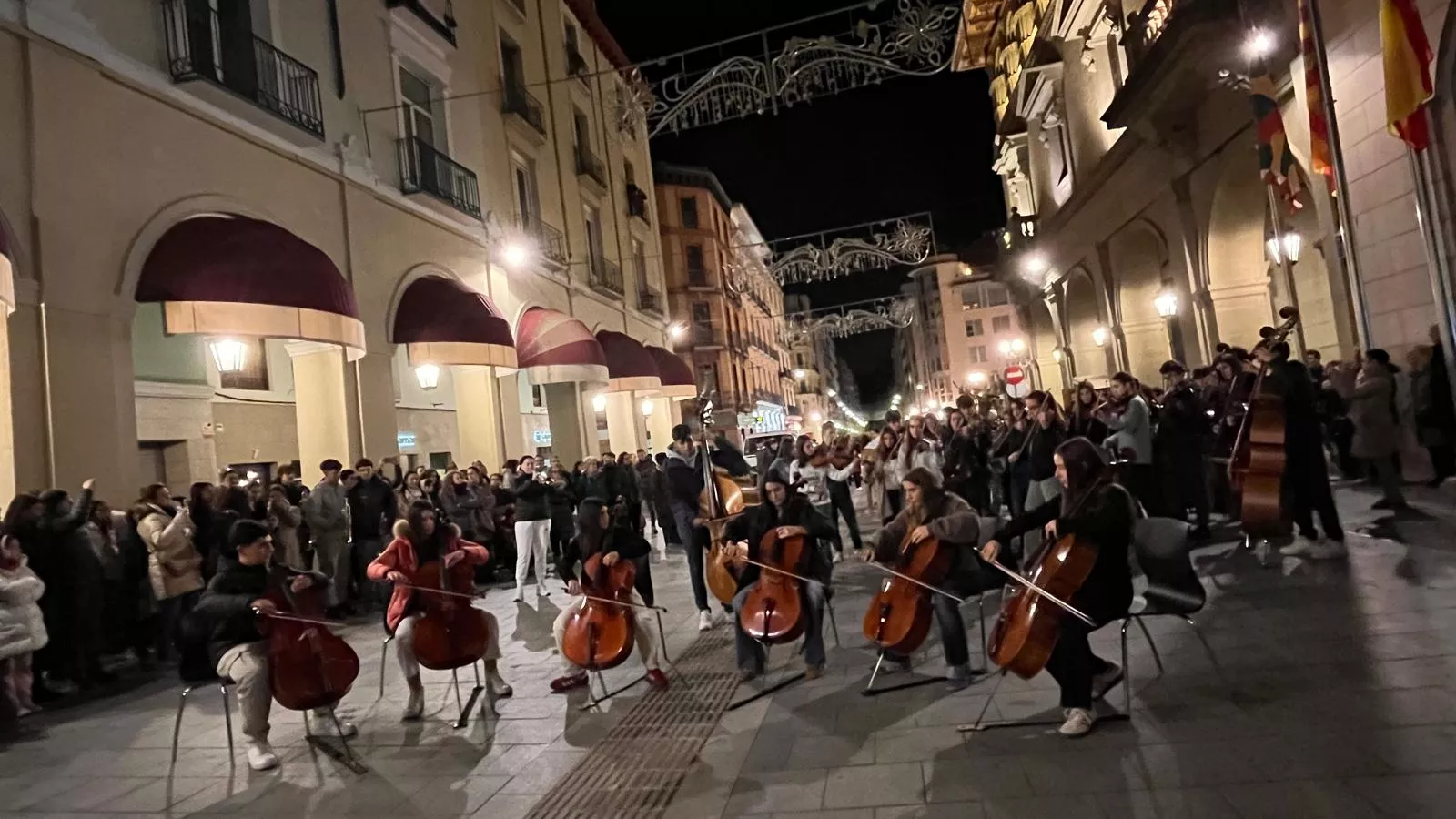 Flashmob del Conservatorio de Música de Huesca por Santa Cecilia. Foto Mercedes Manterola
