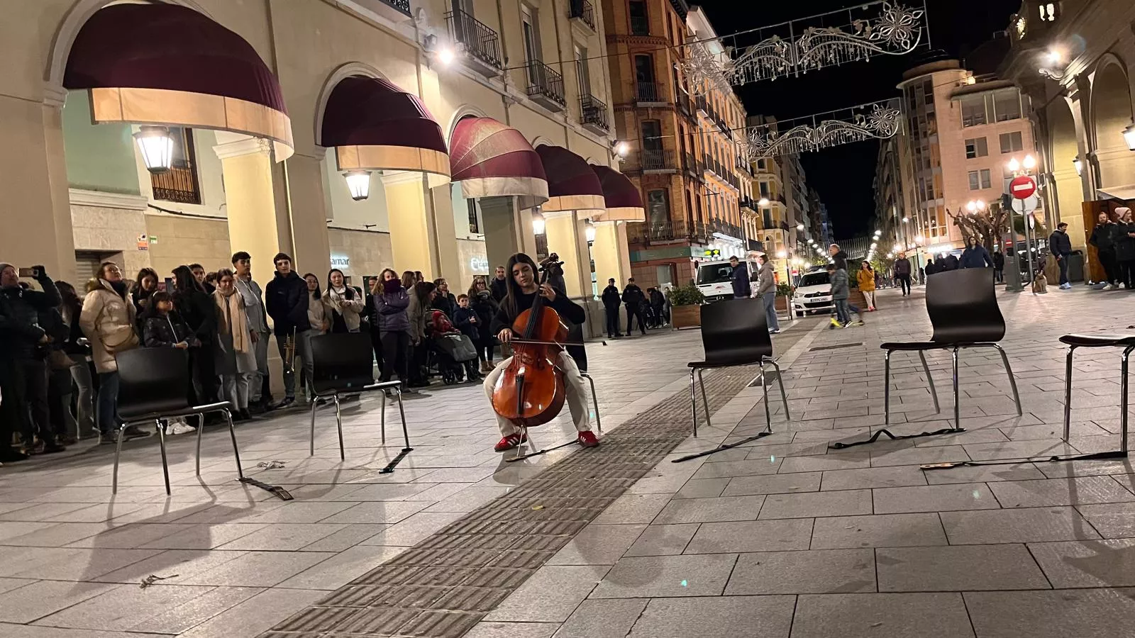 Flashmob del Conservatorio de Música de Huesca por Santa Cecilia. Foto Mercedes Manterola