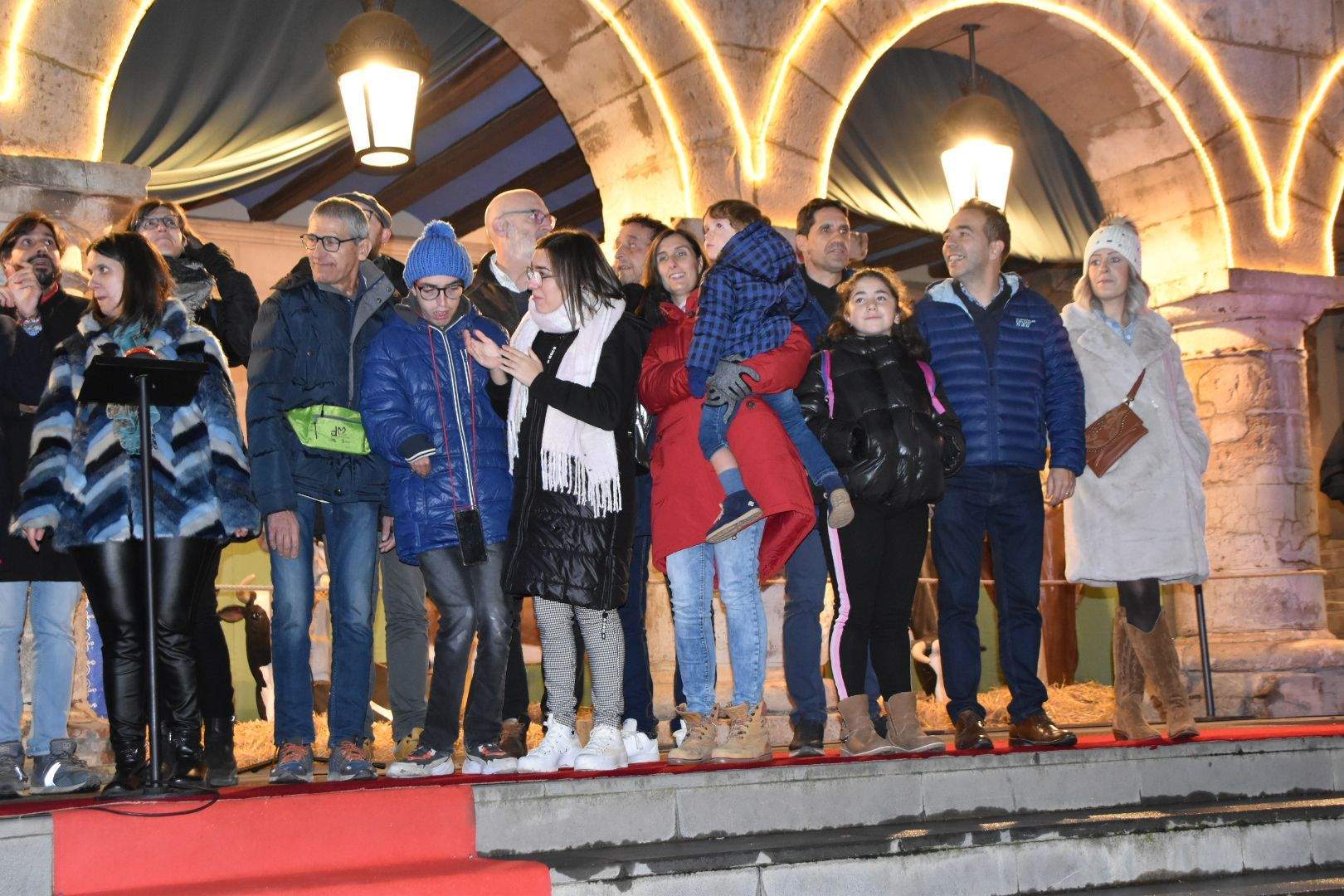 Encendido navideño en Monzón 