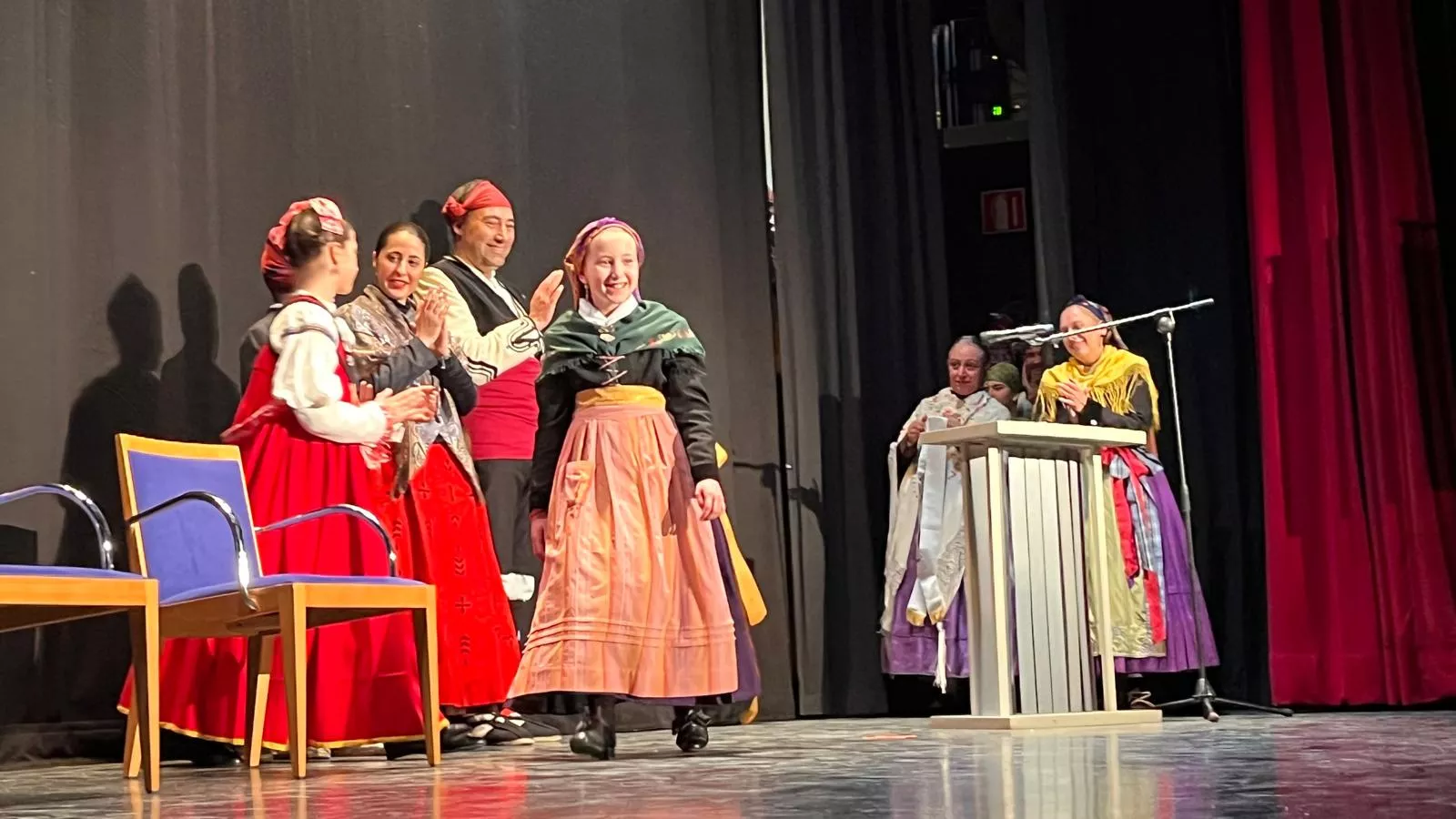 Gala de colofón del 70 aniversario de la Asociación Folklórica Santa Cecilia e inicio de sus fiestas. Foto Mercedes Manterola