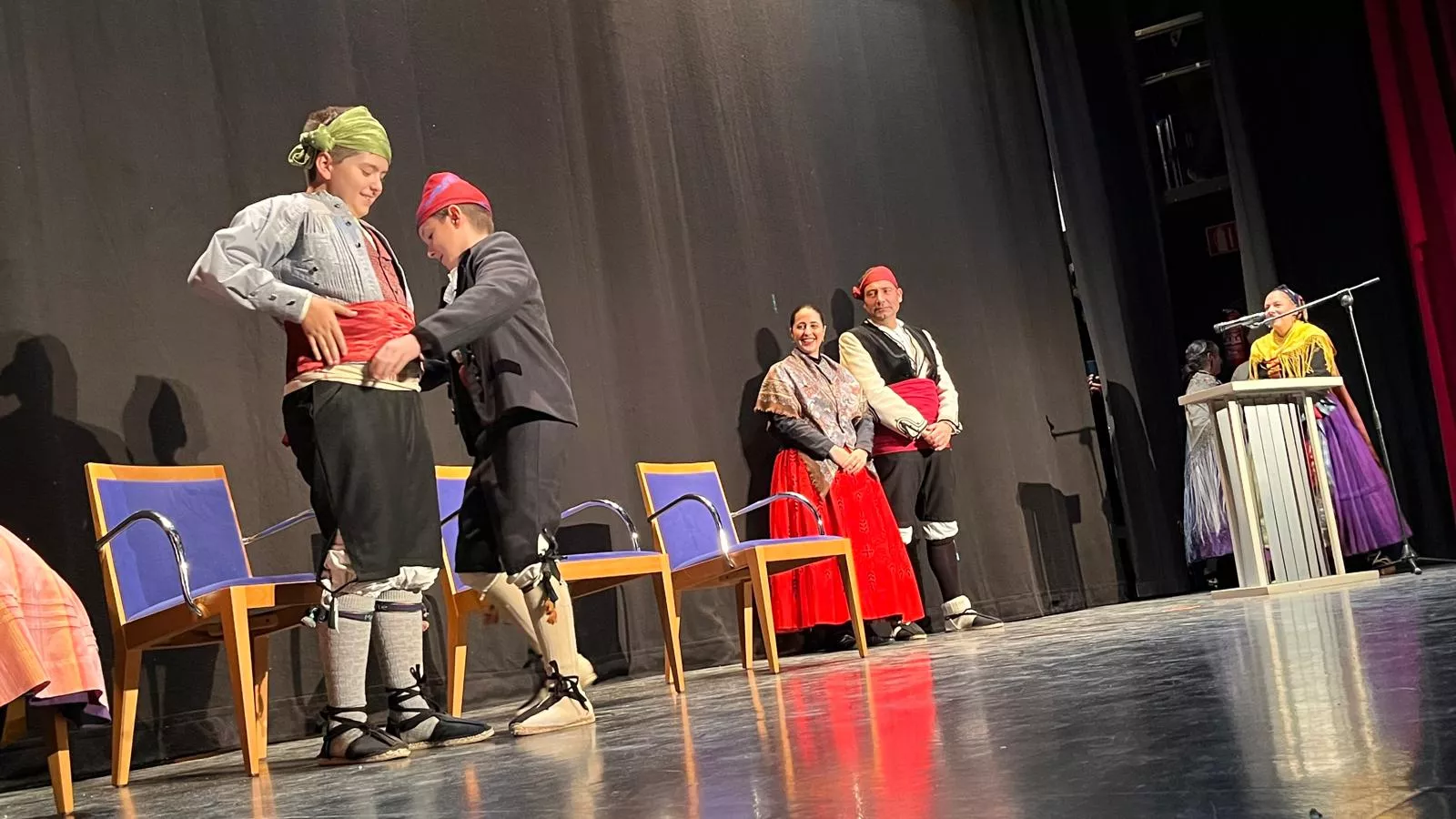 Gala de colofón del 70 aniversario de la Asociación Folklórica Santa Cecilia e inicio de sus fiestas. Foto Mercedes Manterola