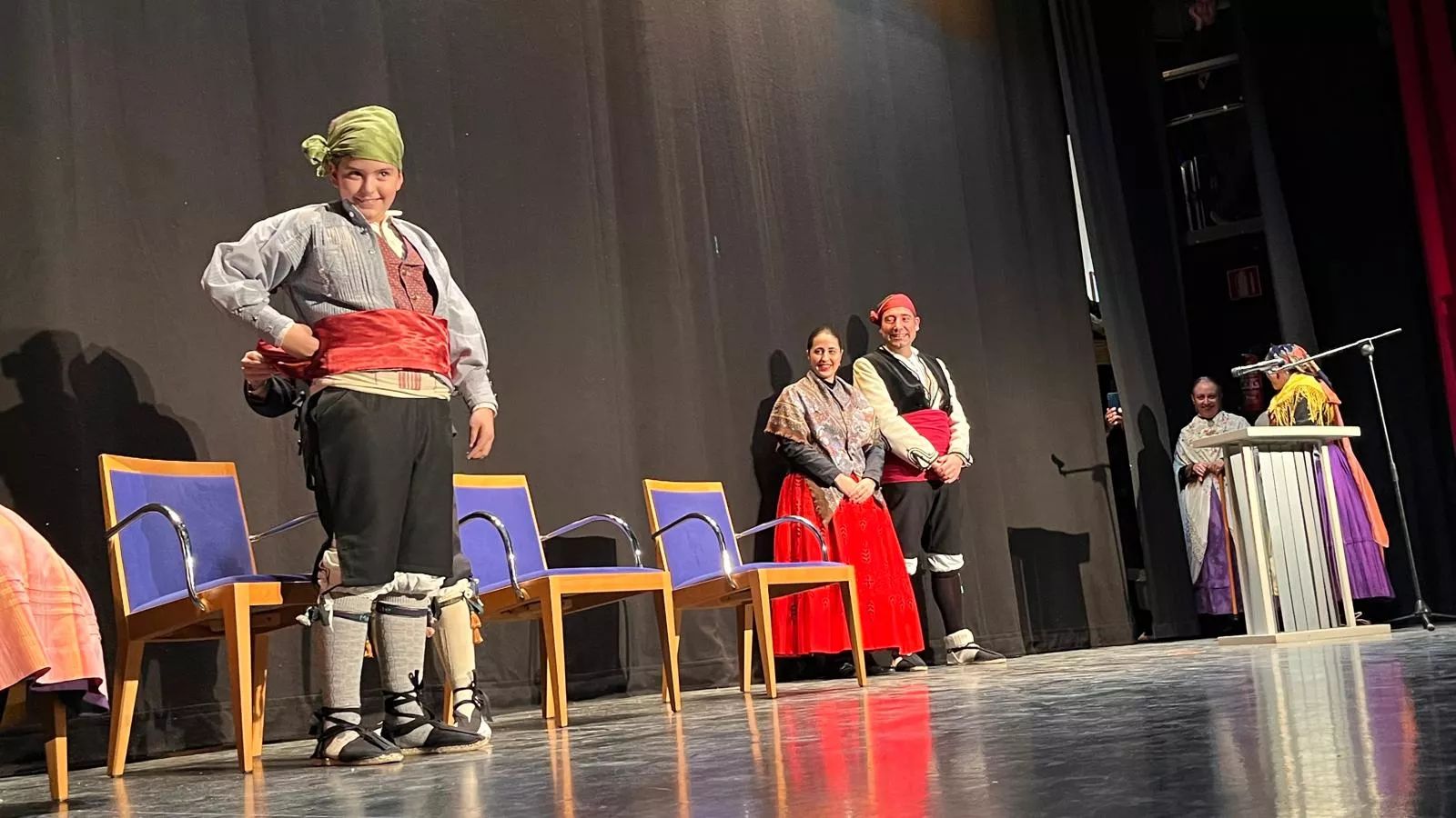 Gala de colofón del 70 aniversario de la Asociación Folklórica Santa Cecilia e inicio de sus fiestas. Foto Mercedes Manterola