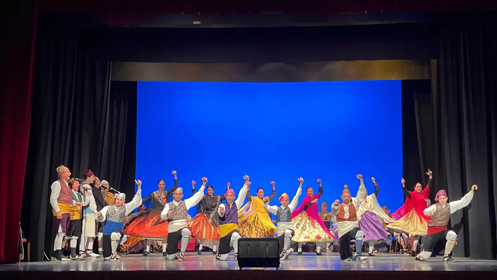 Gala de colofón del 70 aniversario de la Asociación Folklórica Santa Cecilia e inicio de sus fiestas. Foto Mercedes Manterola