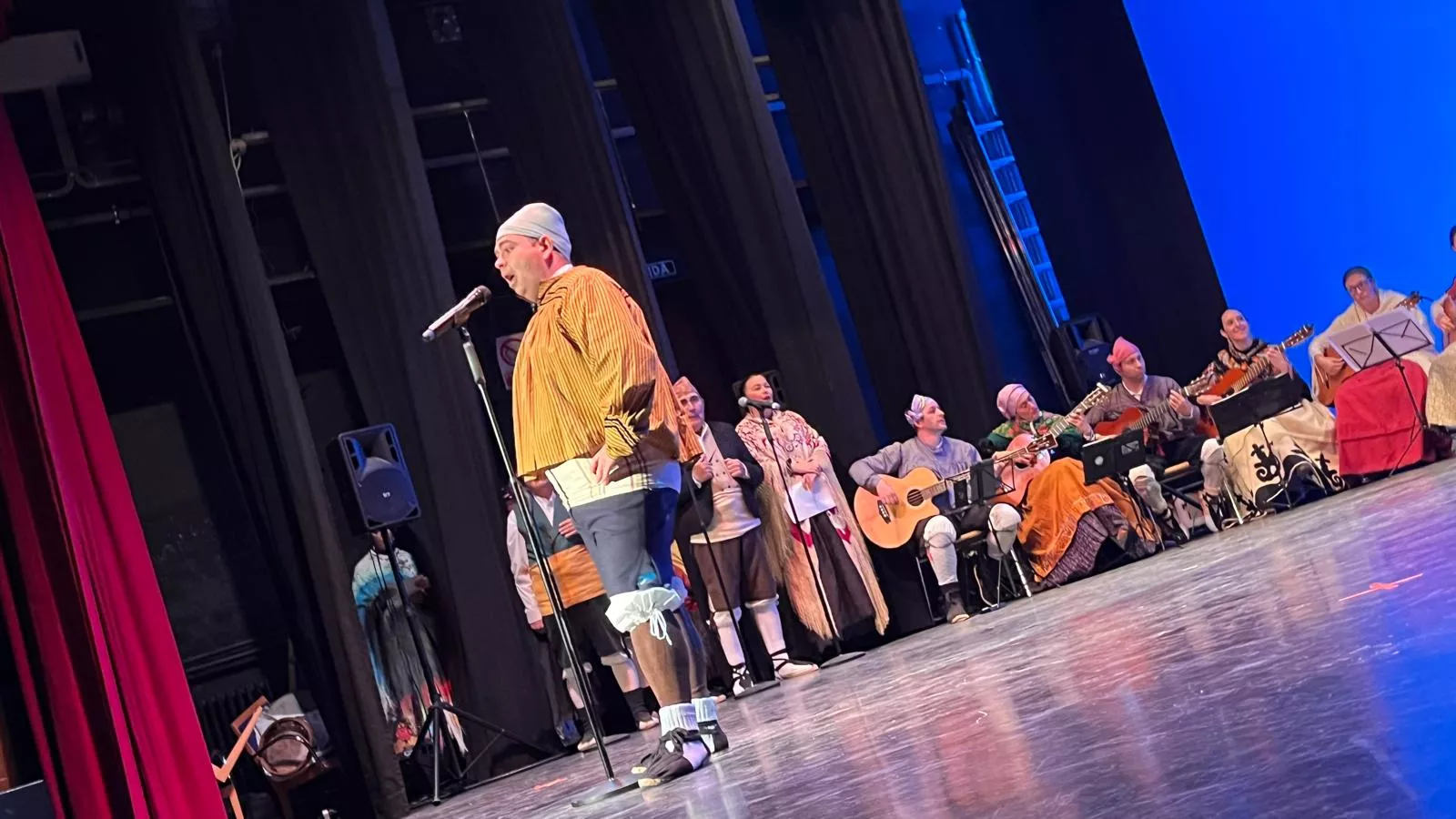 Gala de colofón del 70 aniversario de la Asociación Folklórica Santa Cecilia e inicio de sus fiestas. Foto Mercedes Manterola