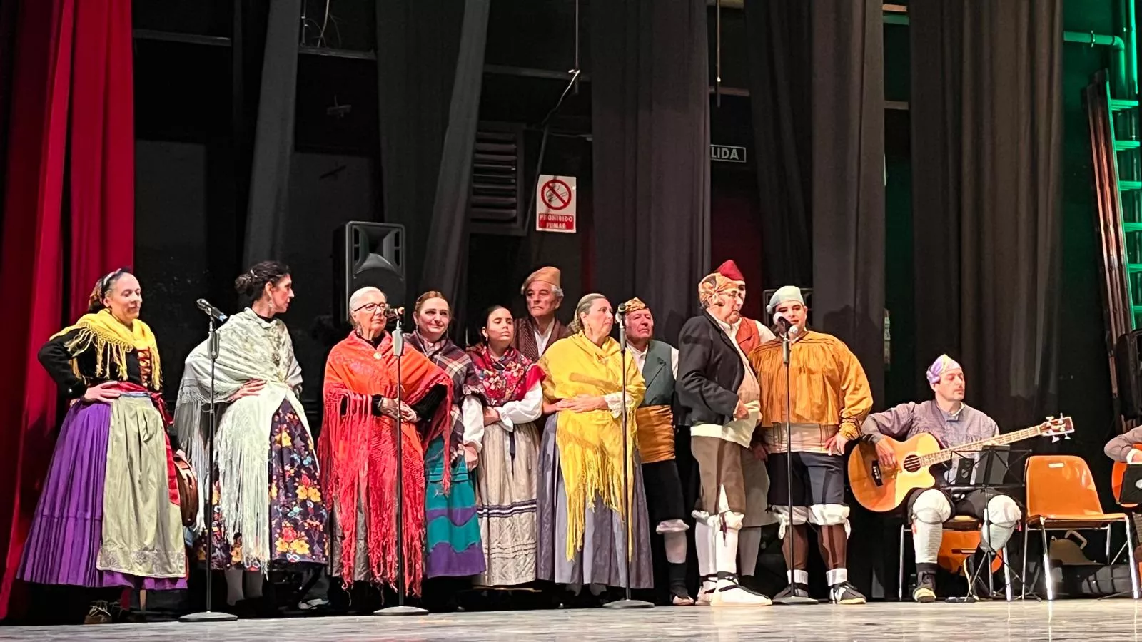 Gala de colofón del 70 aniversario de la Asociación Folklórica Santa Cecilia e inicio de sus fiestas. Foto Mercedes Manterola