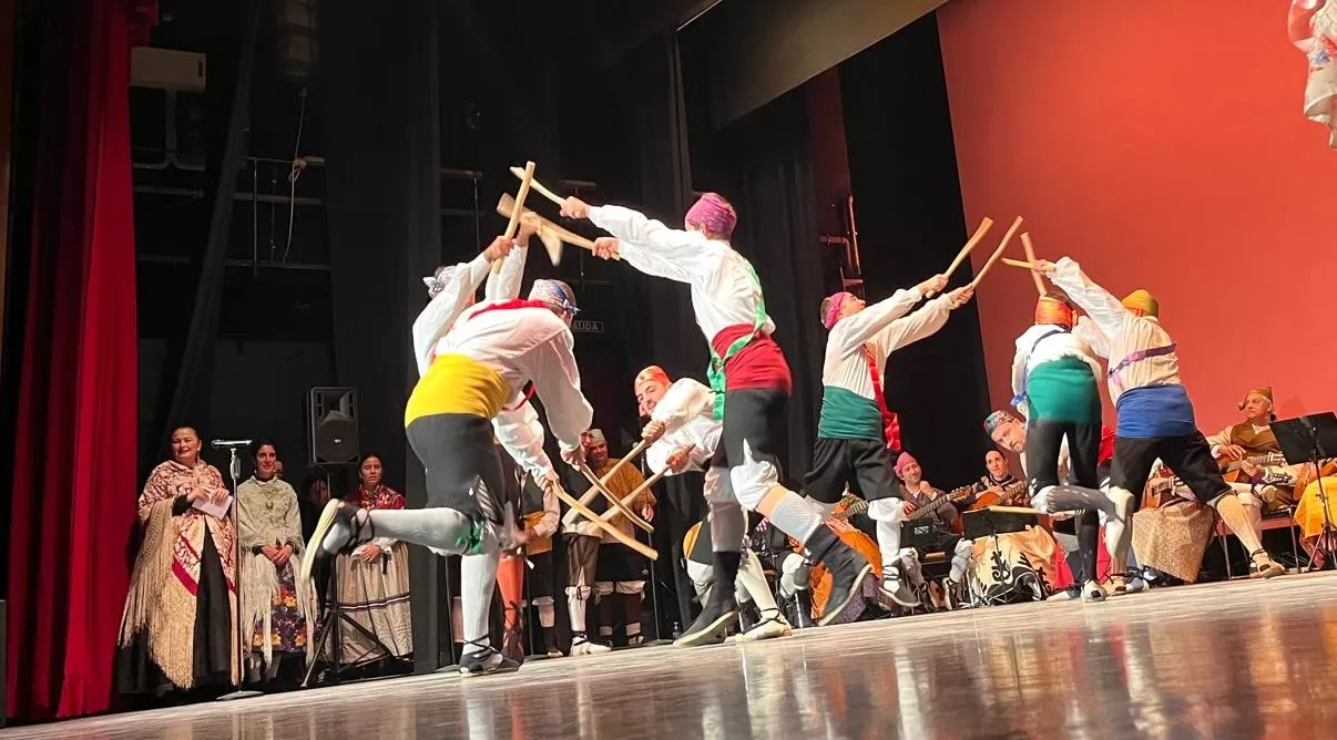 Gala de colofón del 70 aniversario de la Asociación Folklórica Santa Cecilia e inicio de sus fiestas. Foto Mercedes Manterola