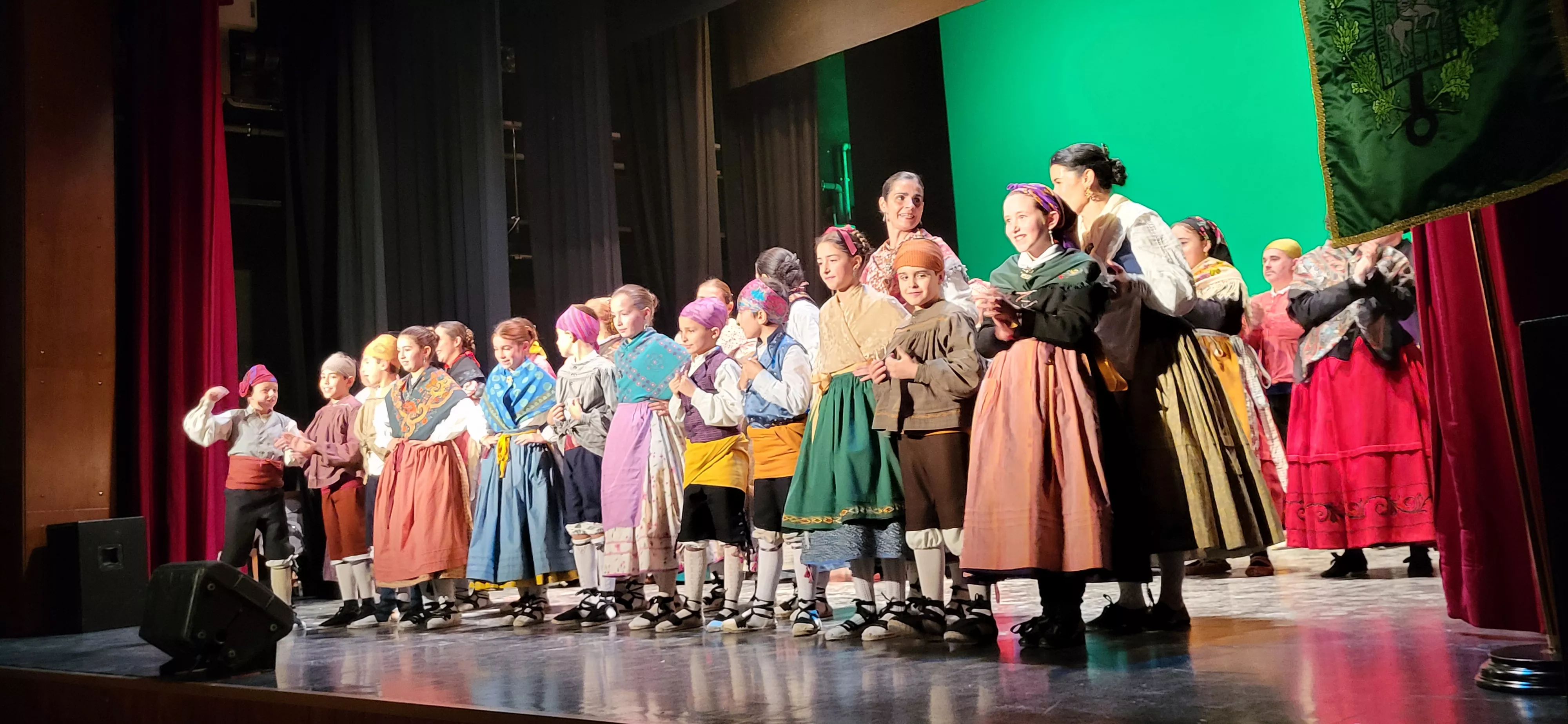 Gala de colofón del 70 aniversario de la Asociación Folklórica Santa Cecilia e inicio de sus fiestas. Foto Mercedes Manterola