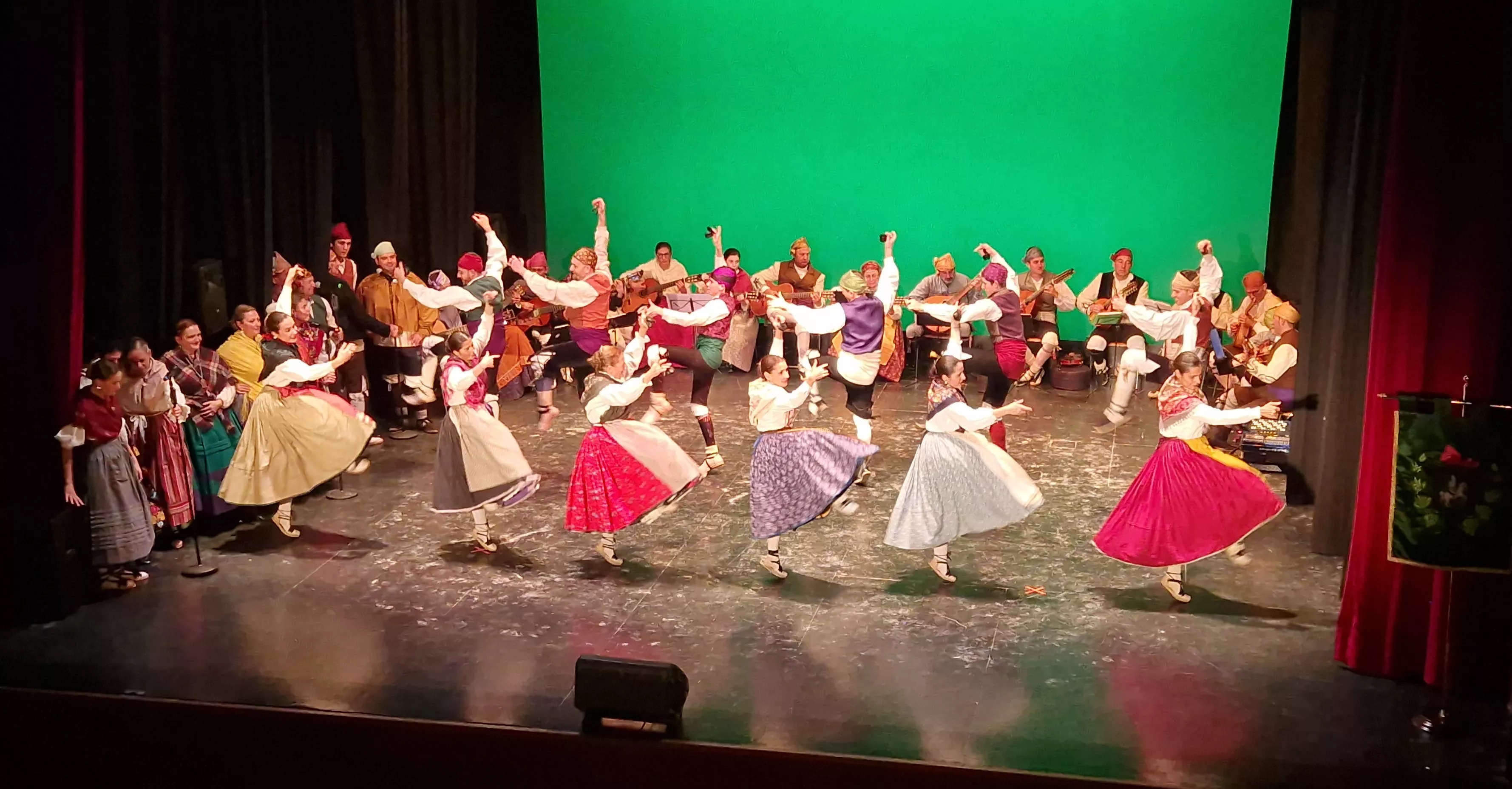 Gala de colofón del 70 aniversario de la Asociación Folklórica Santa Cecilia e inicio de sus fiestas. Foto Myriam Martínez