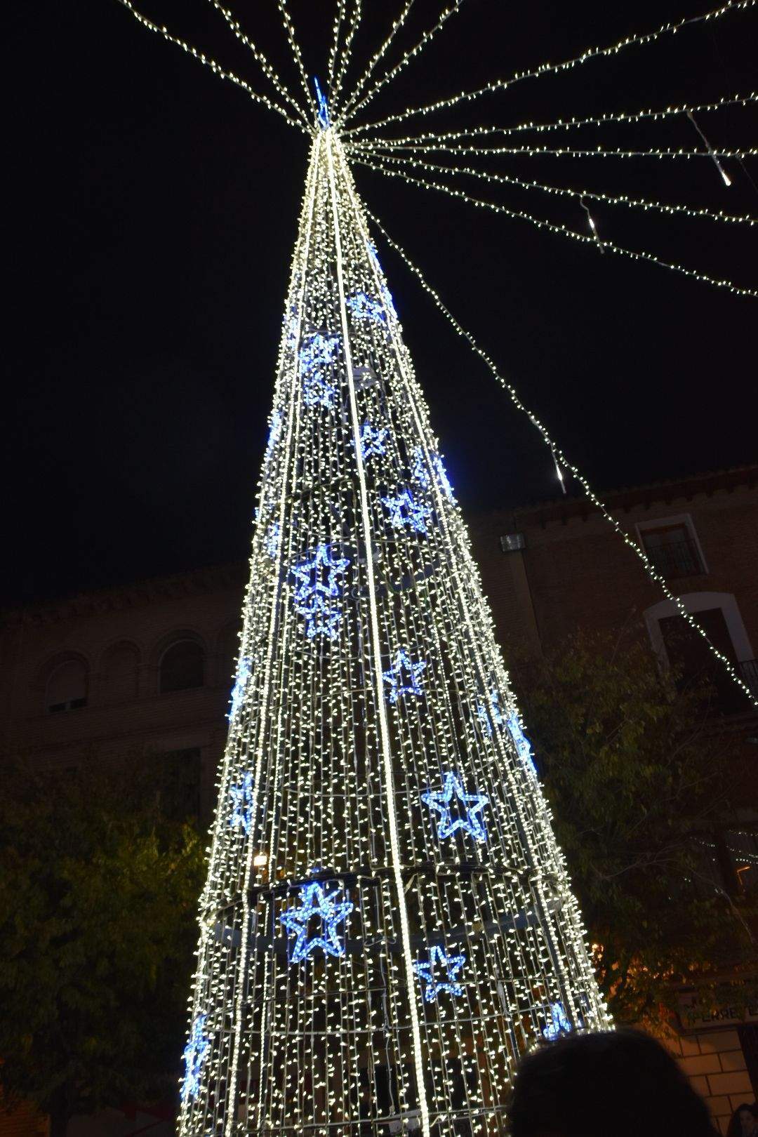 Encendido navideño en Monzón 