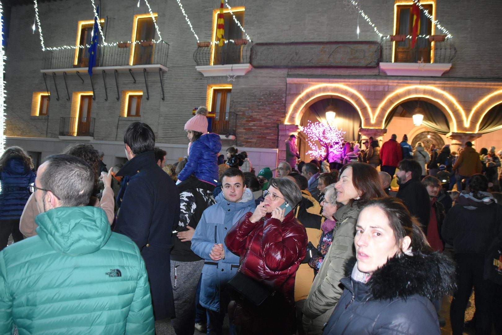 Encendido navideño en Monzón 