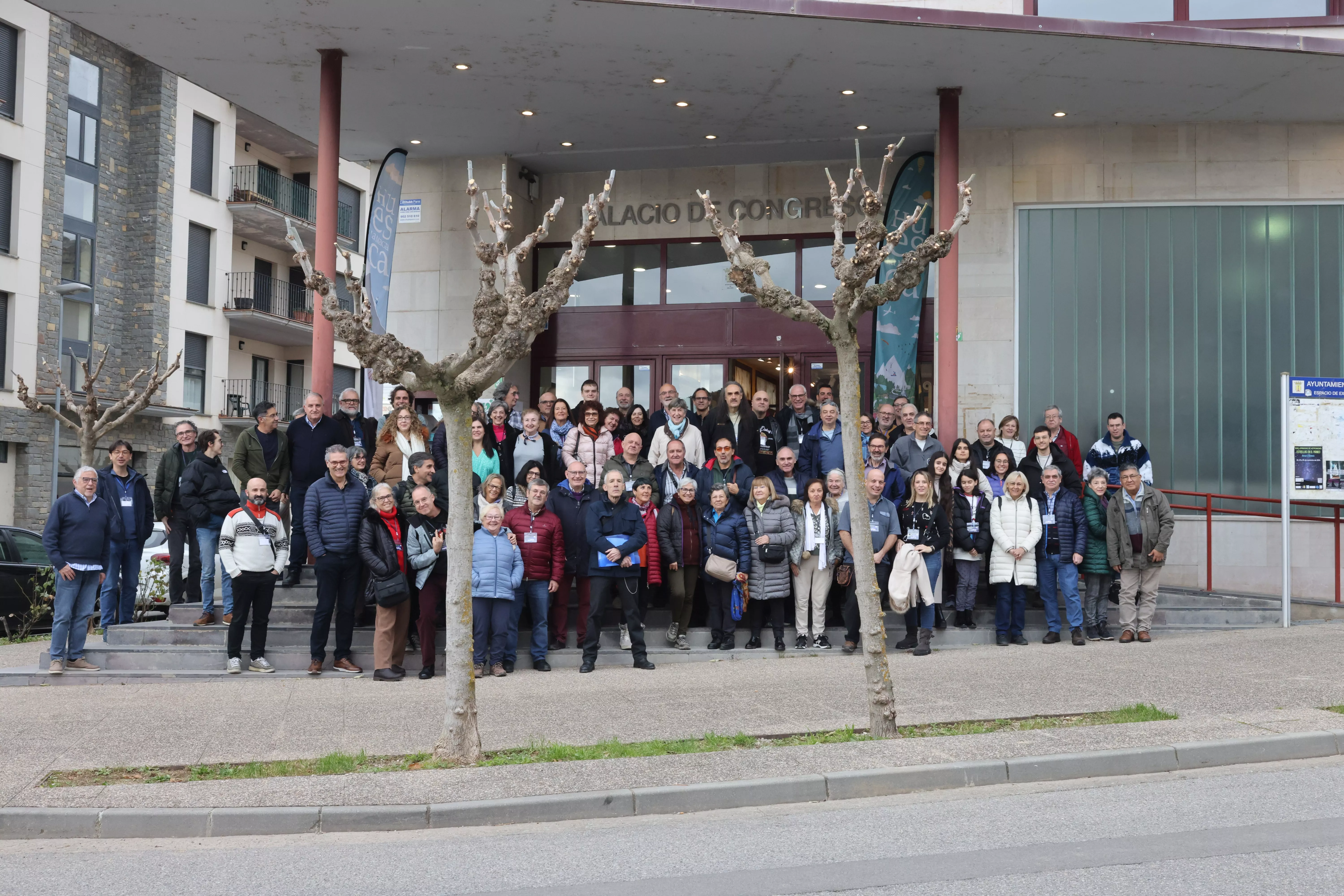Foto de familia de Estrellas en el Pirineo en el Palacio de Congresos de Boltaña