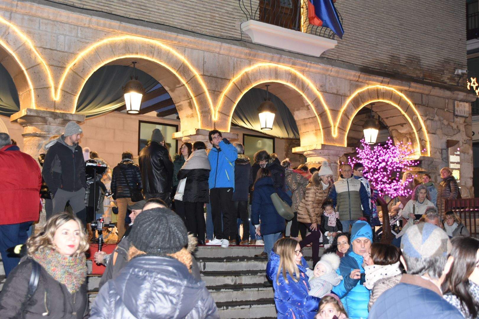 Encendido navideño en Monzón 