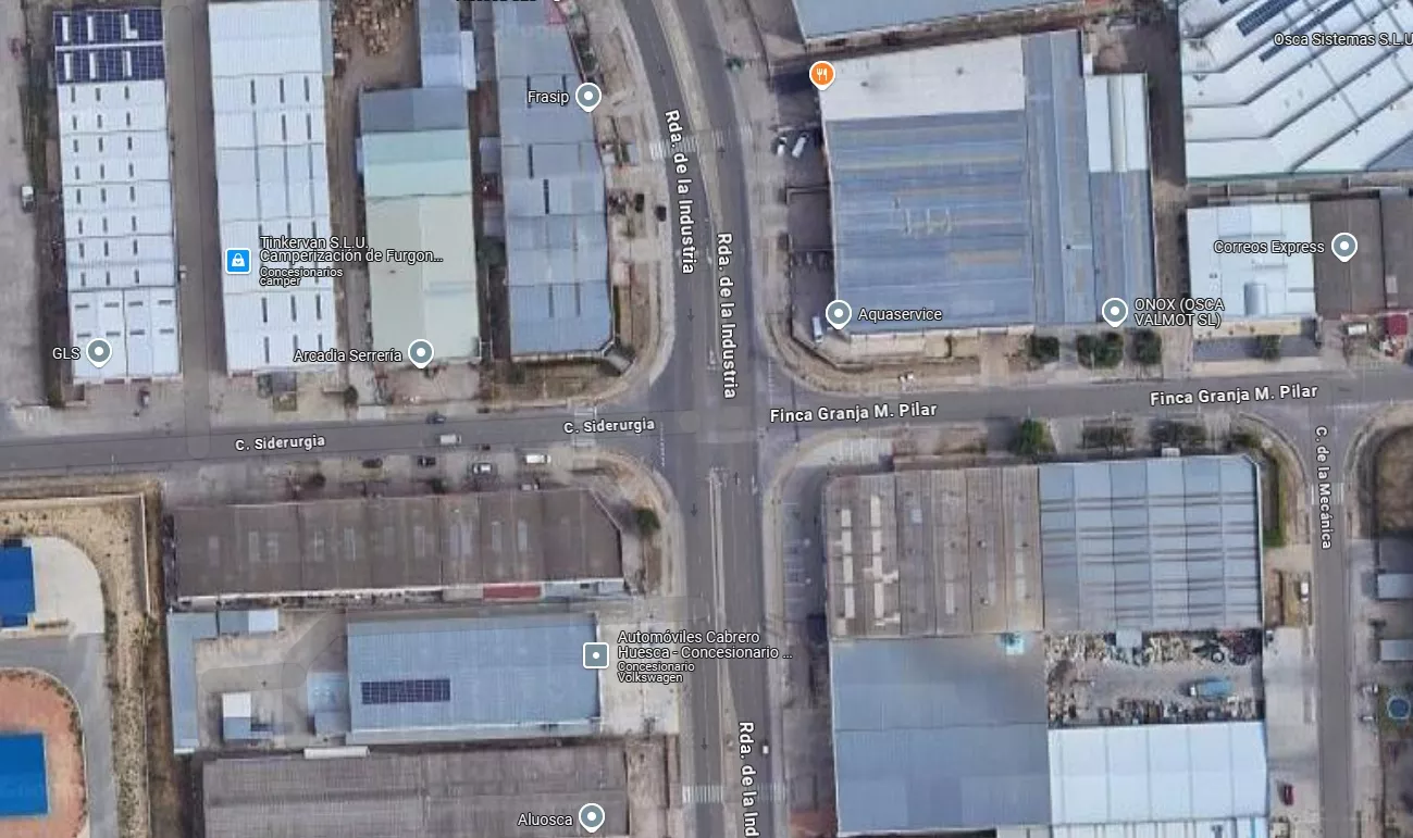 Zona en la que se va a construir la rotonda, entre Ronda de la Industria y calle Siderurgia.